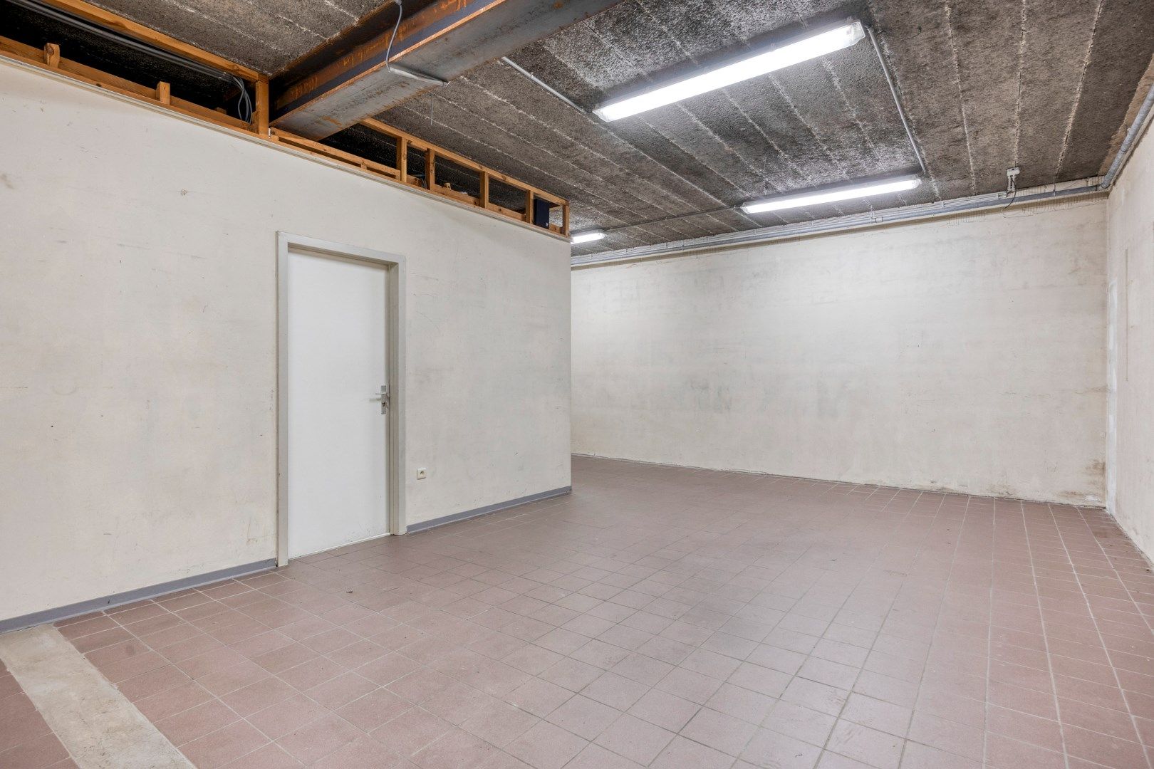 Commercieel pand in het centrum van Mol ! foto 10