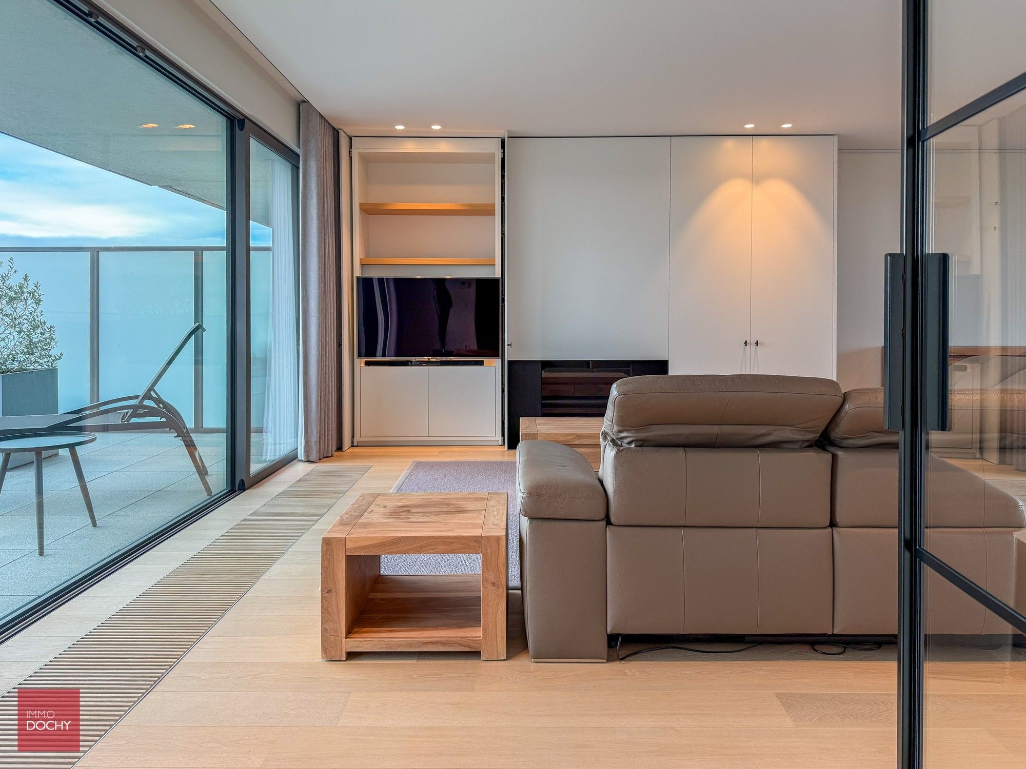 Uniek appartement op droomligging| Holstraat foto 4