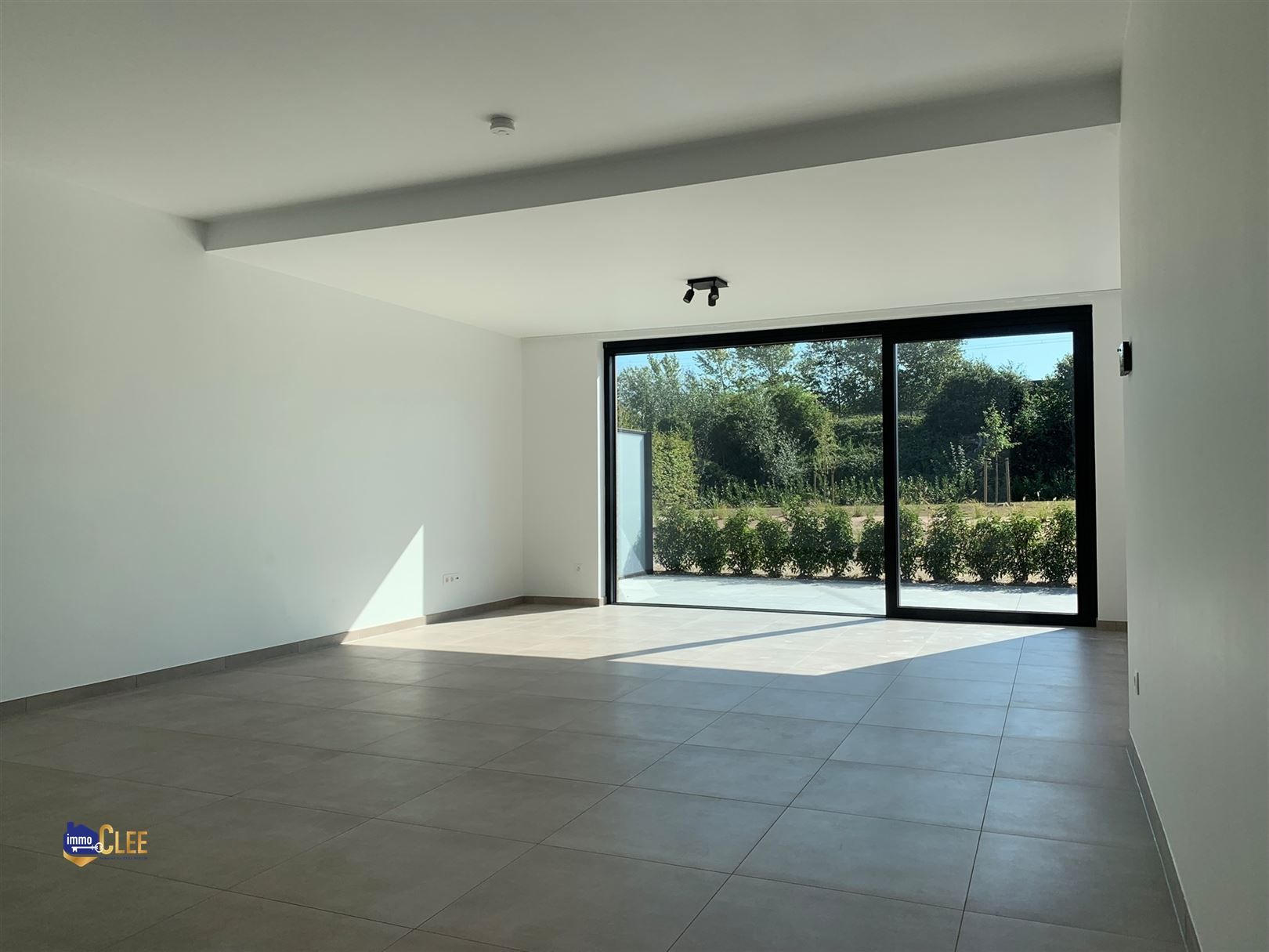 Ruim gelijkvloers appartement in Sint-Truiden foto 4