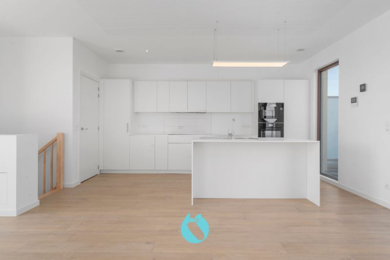 Duplex penthouse met adembenemende uitzichten foto 10