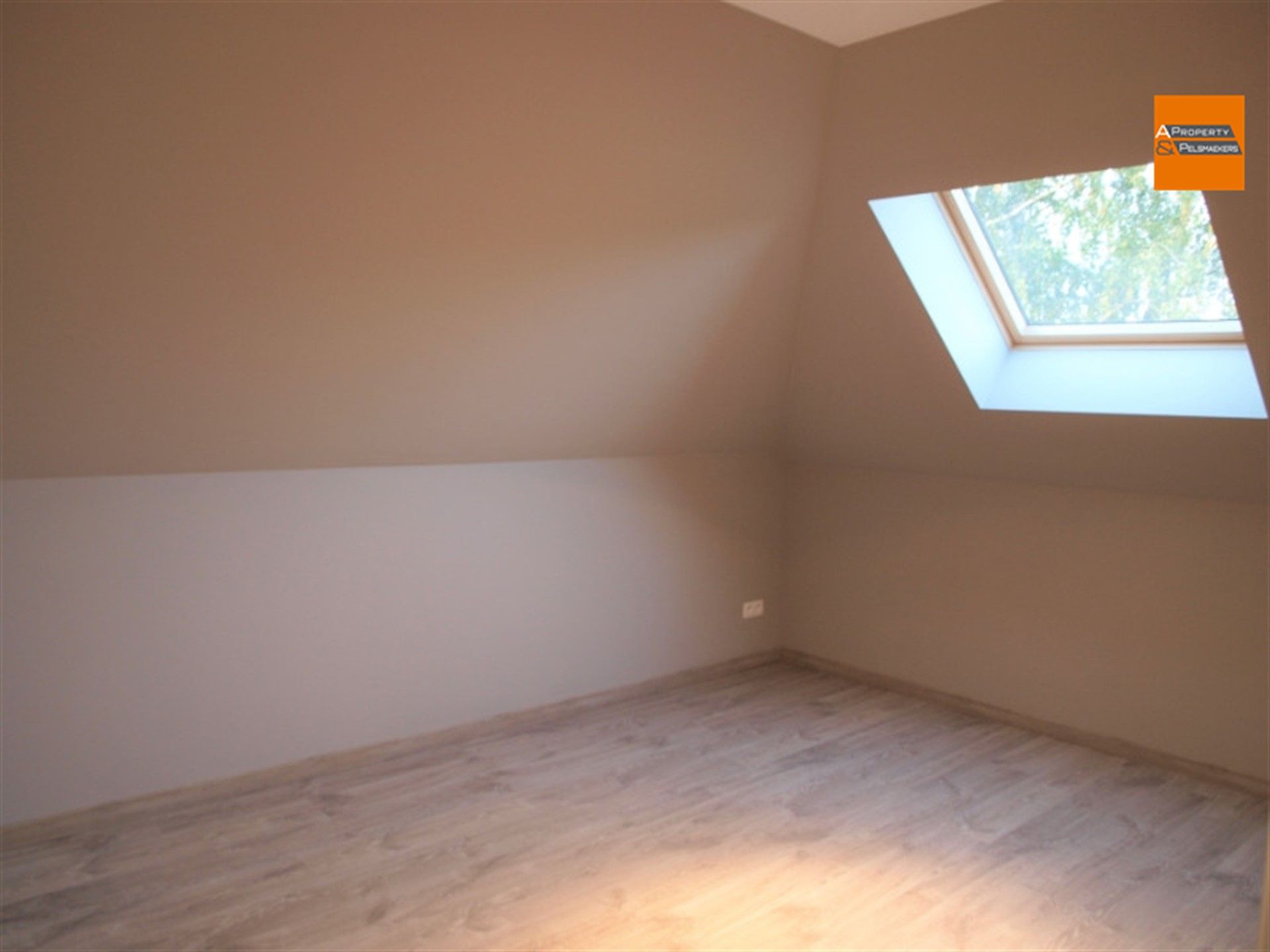 Instapklare, volledig gerenoveerde woning in groene en landelijke omgeving foto 10