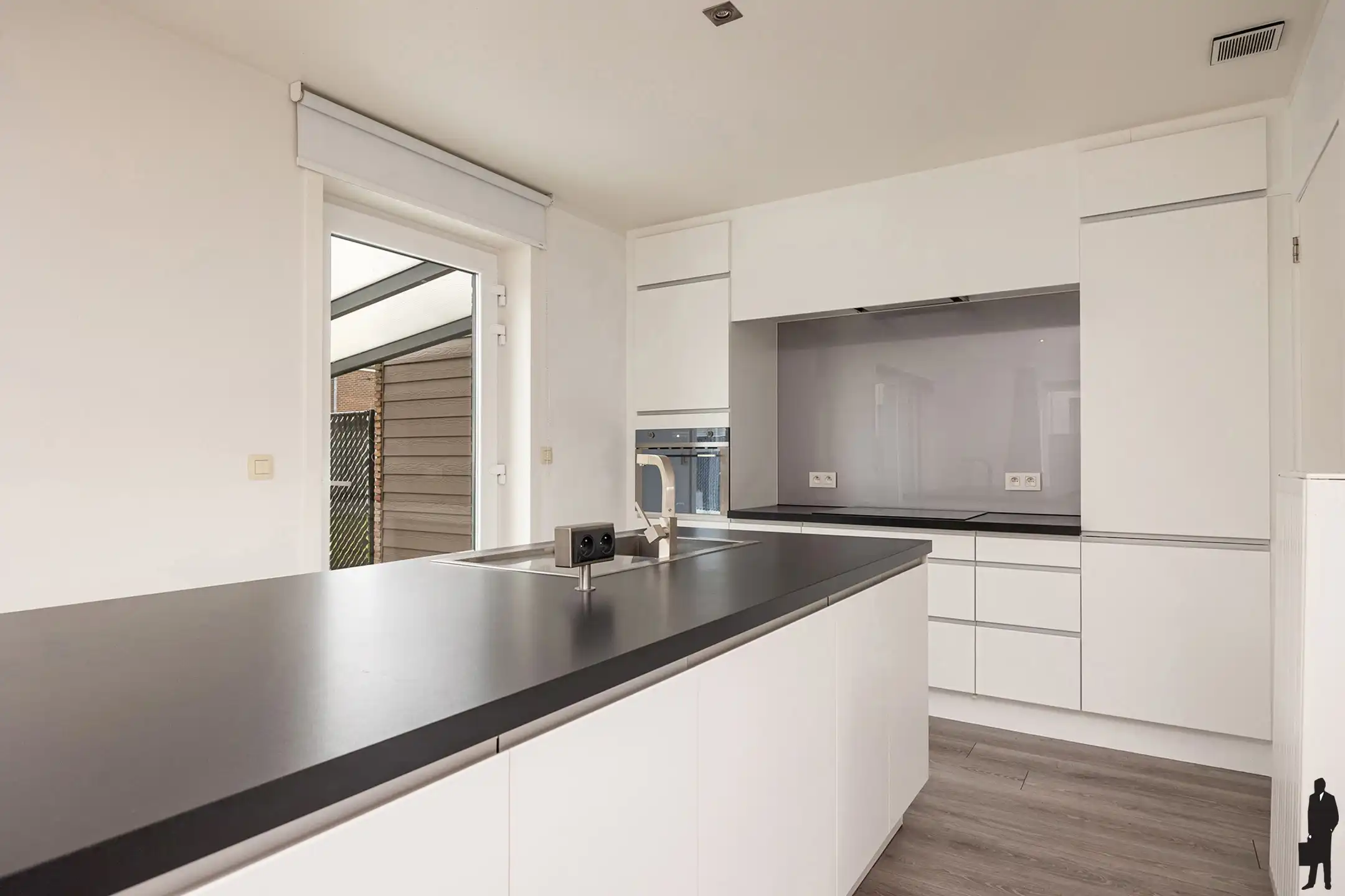 Instapklare HOB met ruime tuin in Hamme-Zogge foto 6