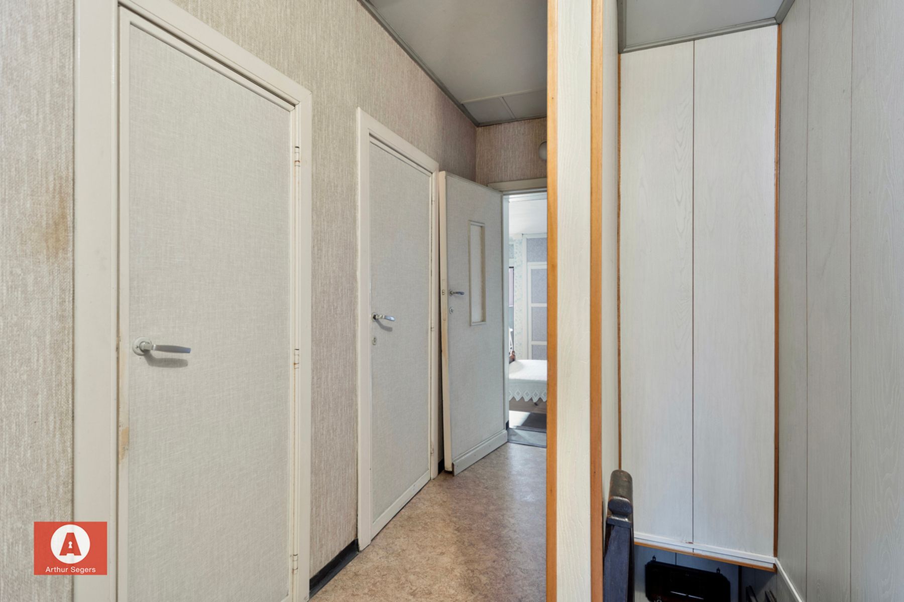 Te renoveren woning nabij centrum Buggenhout foto 11