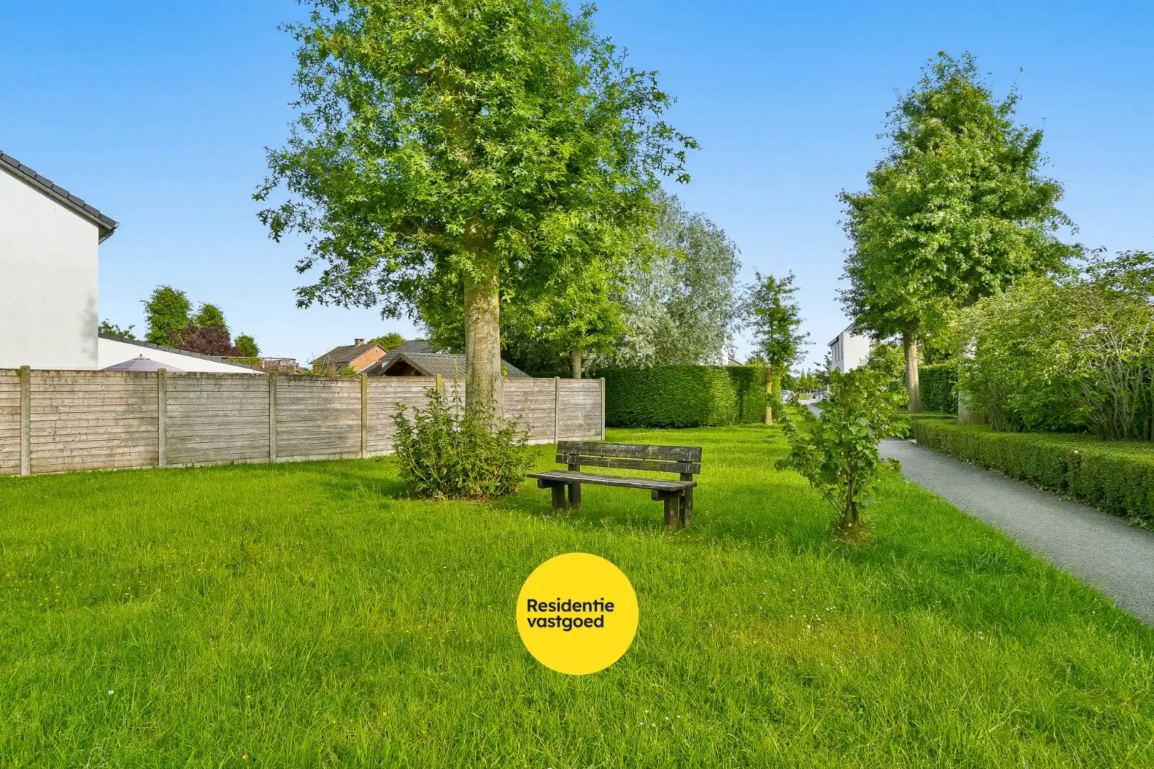 Instapklare en alleenstaande bungalowwoning foto 31