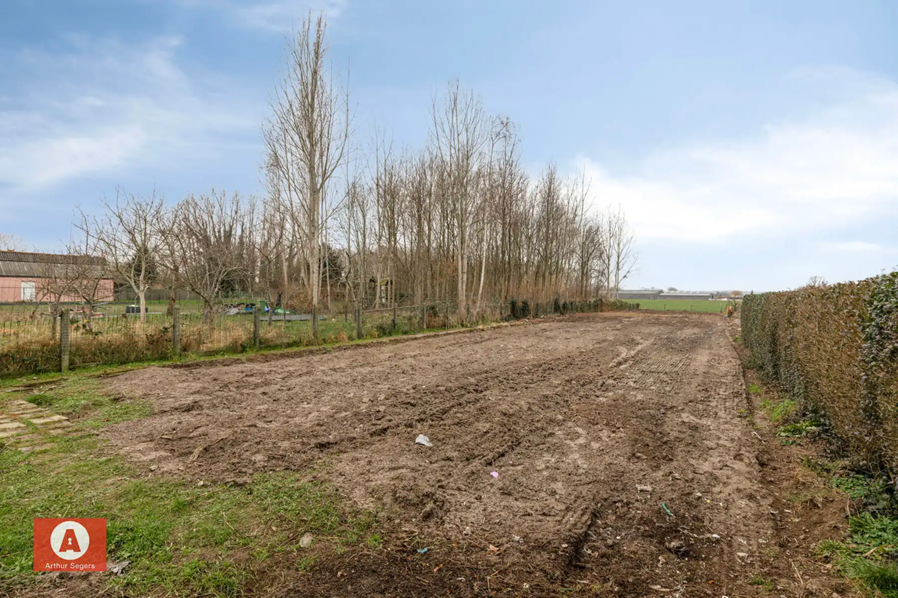 Ruime halfopen bebouwing op 15a 62ca met landelijk zicht foto 2