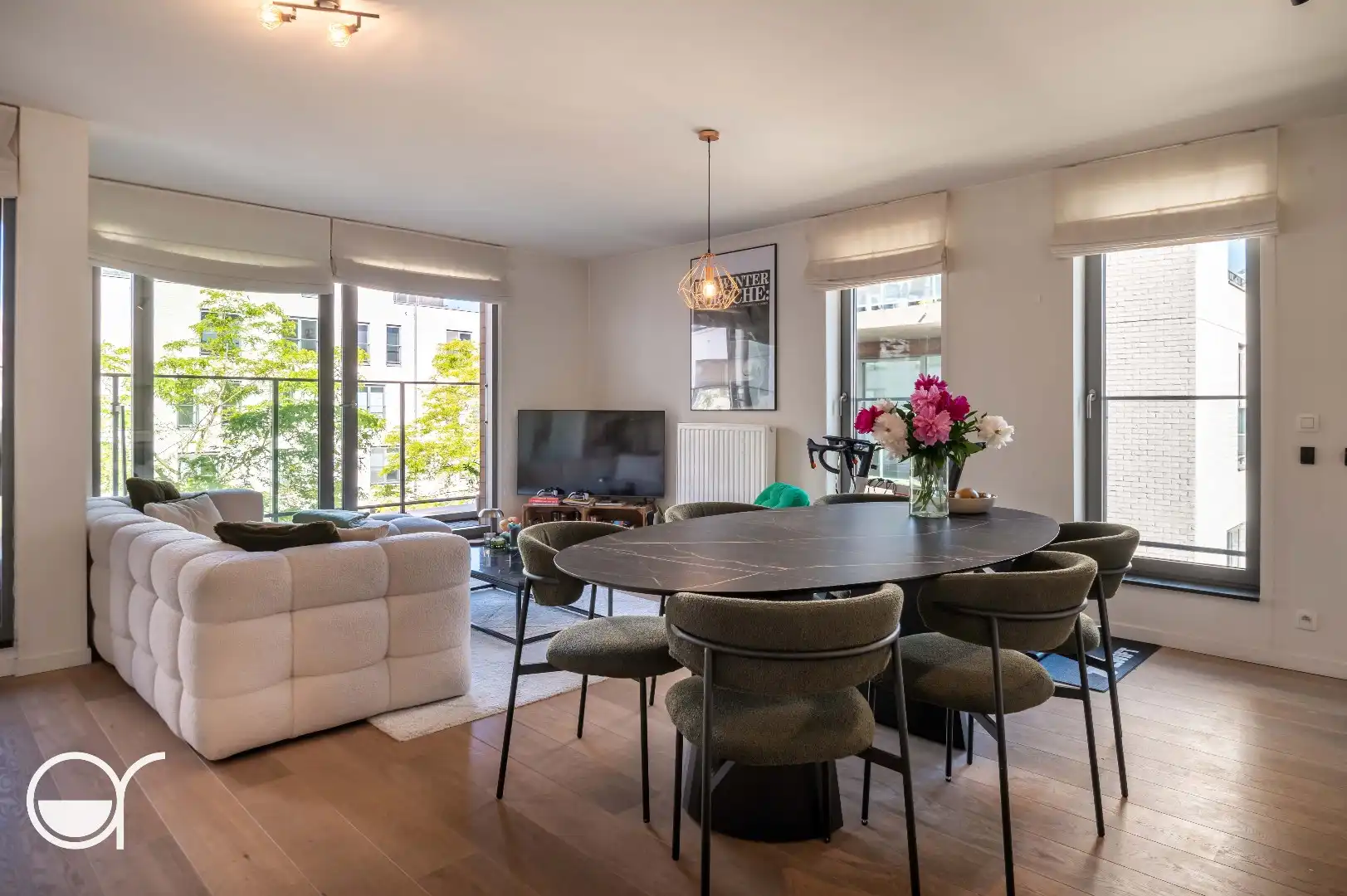 2 slaapkamerappartement met groot terras foto 5