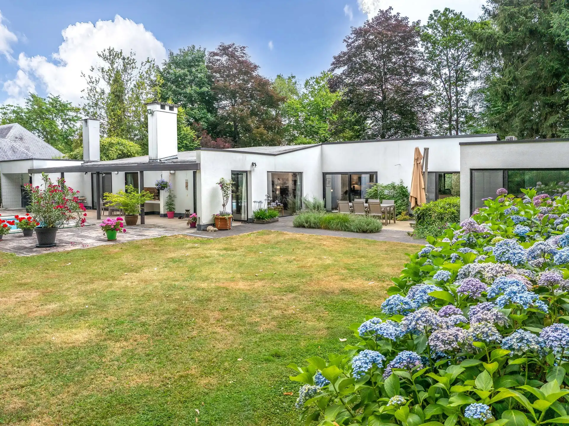 Unieke villa gelegen in een oase van rust foto 24