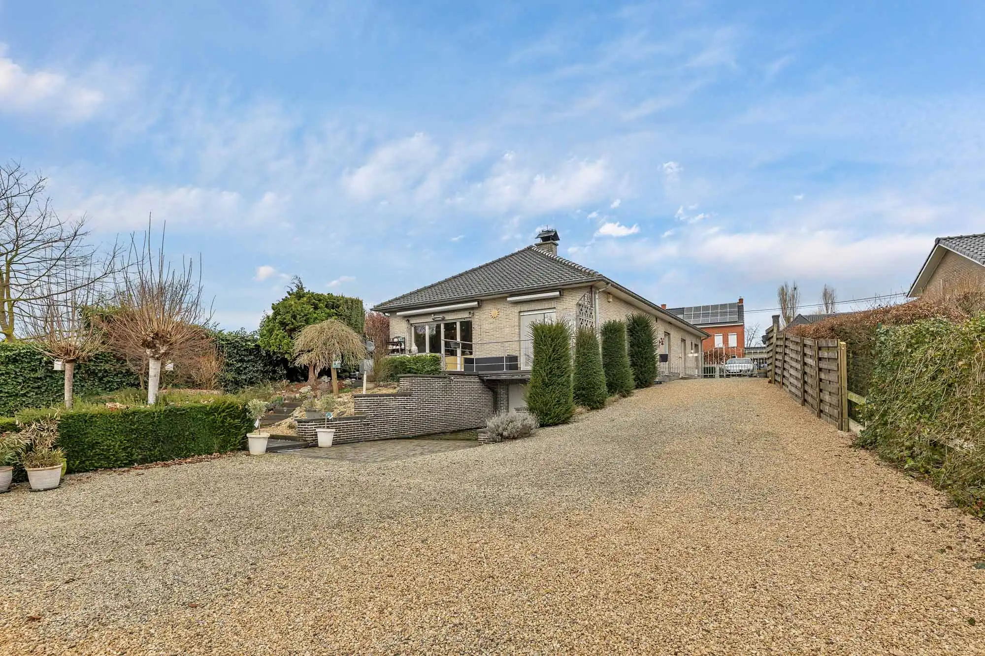 Bungalow met uitzonderlijk mooie ligging! foto {{pictureIndex}}