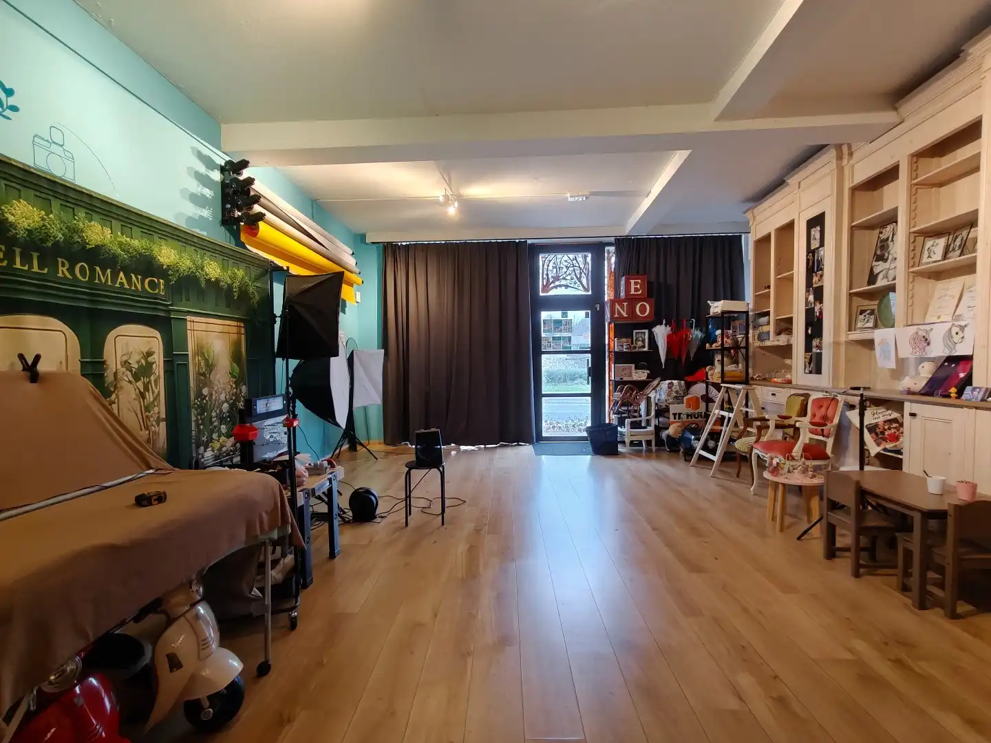 Veelzijdig handelspand met winkelruimte op gunstige locatie foto 3