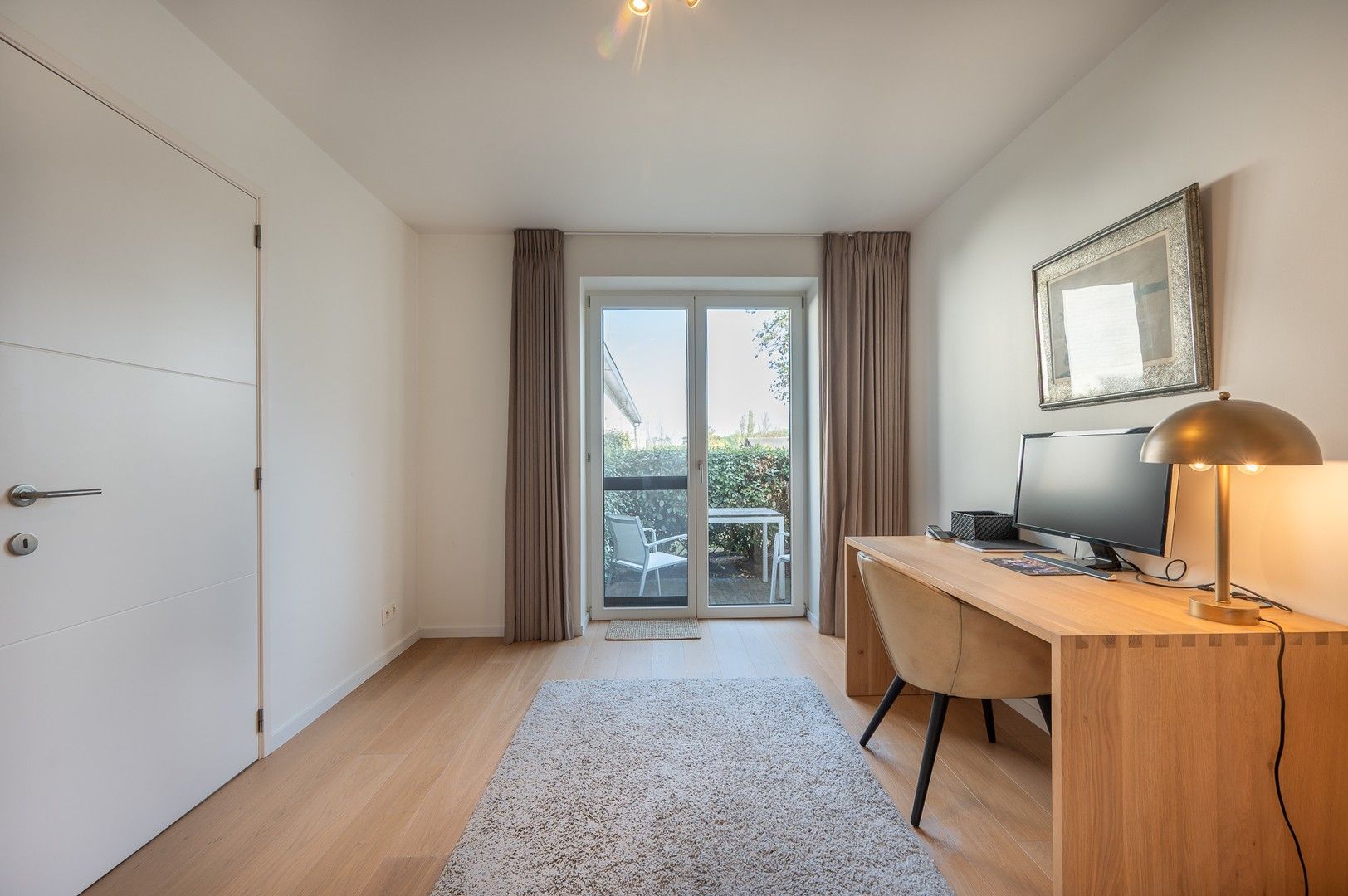 Prachtige, lichtrijke woning vlakbij het pittoreske Oosthoekplein in het Zoute op wandelafstand van de zee en het Zwin. foto 13