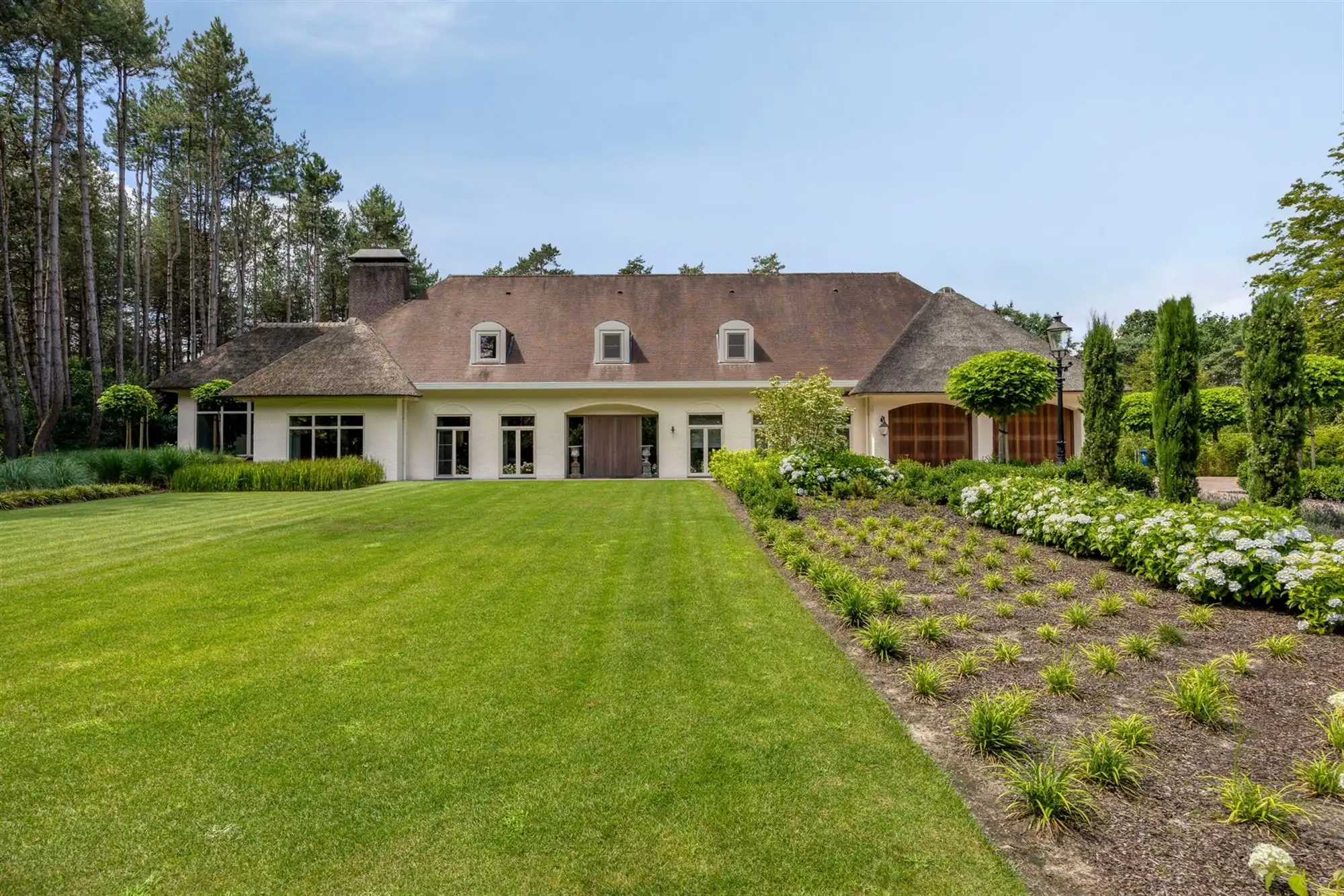 Landelijke luxe: unieke villa op ca. 11.000 m² privé-domein foto 7