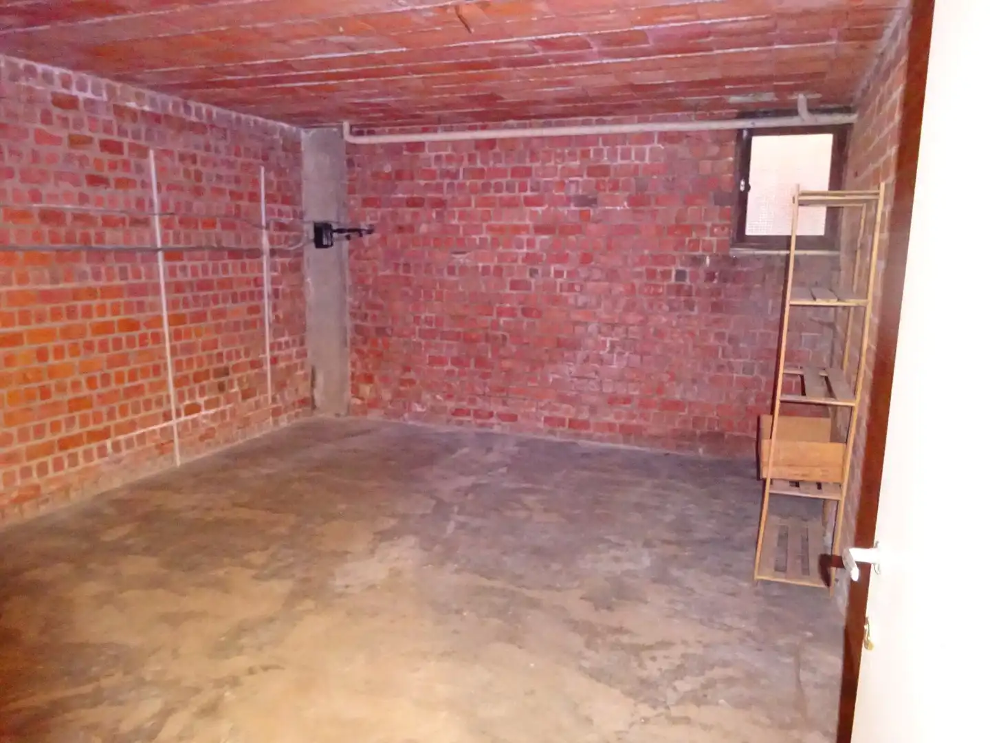 Appartement met drie slaapkamers, terras, kelderberging en garage. foto 20