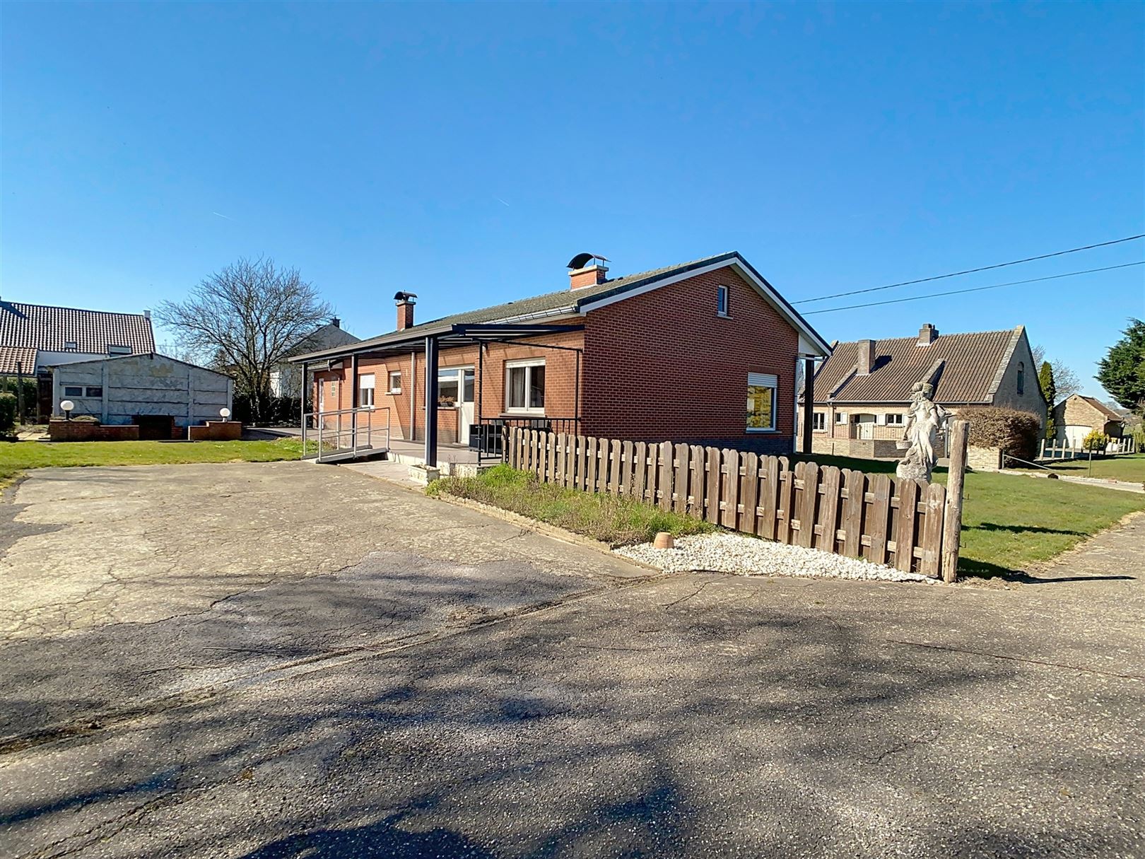 Ruime woning, 3 slpks, terras, tuin, garage, 13a 60ca foto 29