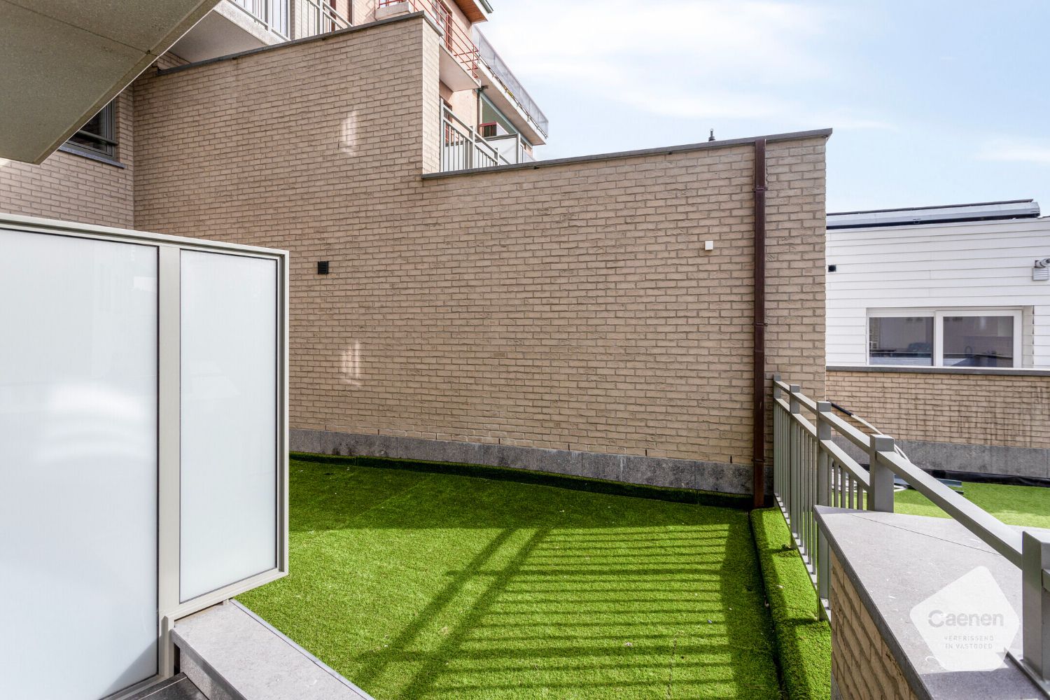 Lichtrijk gelijkvloers nieuwbouwappartement met 1 kamer in hartje Sint-Idesbald foto 12