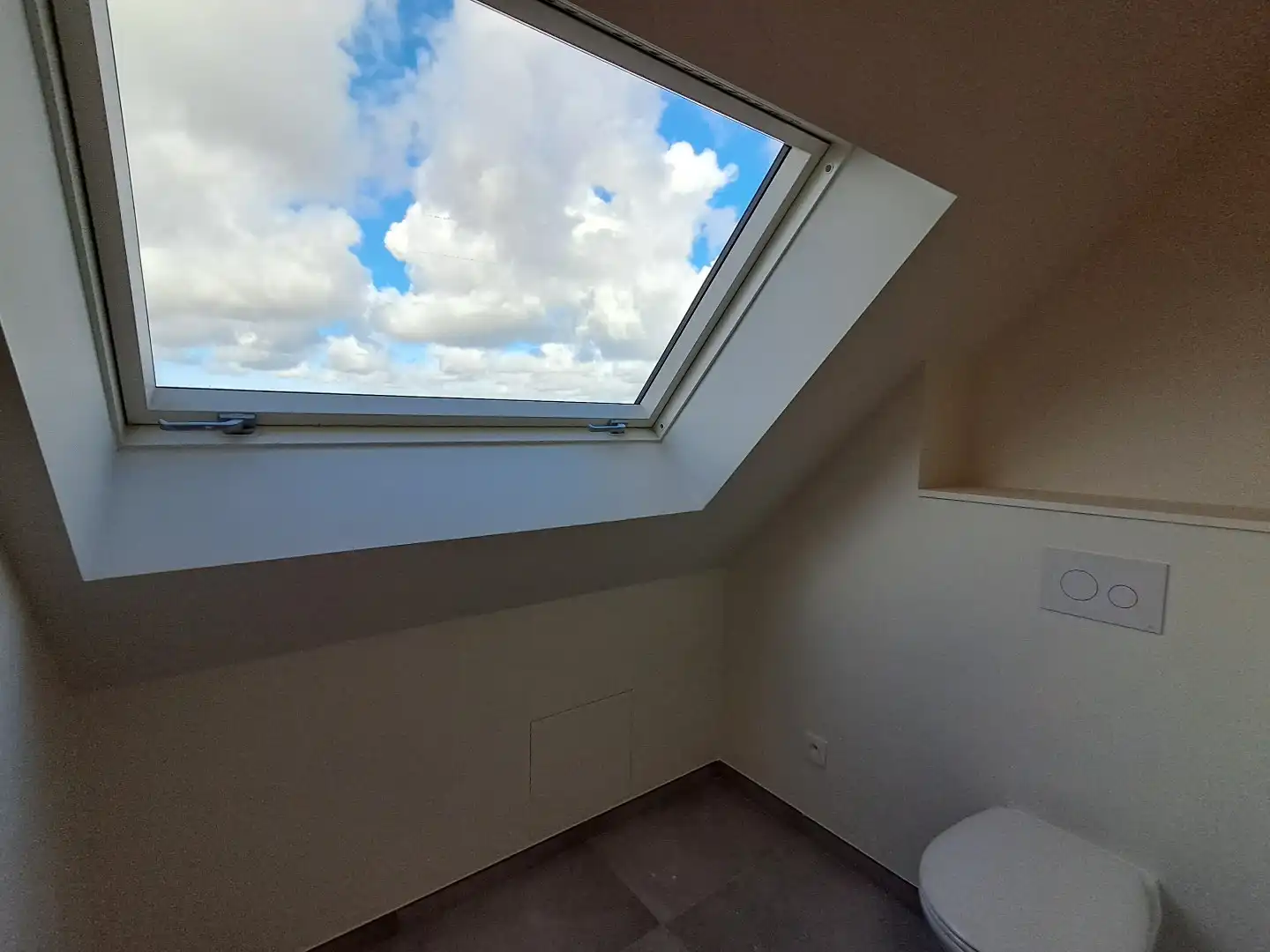 Ruim nieuwbouwappartement te Sijsele! foto 10