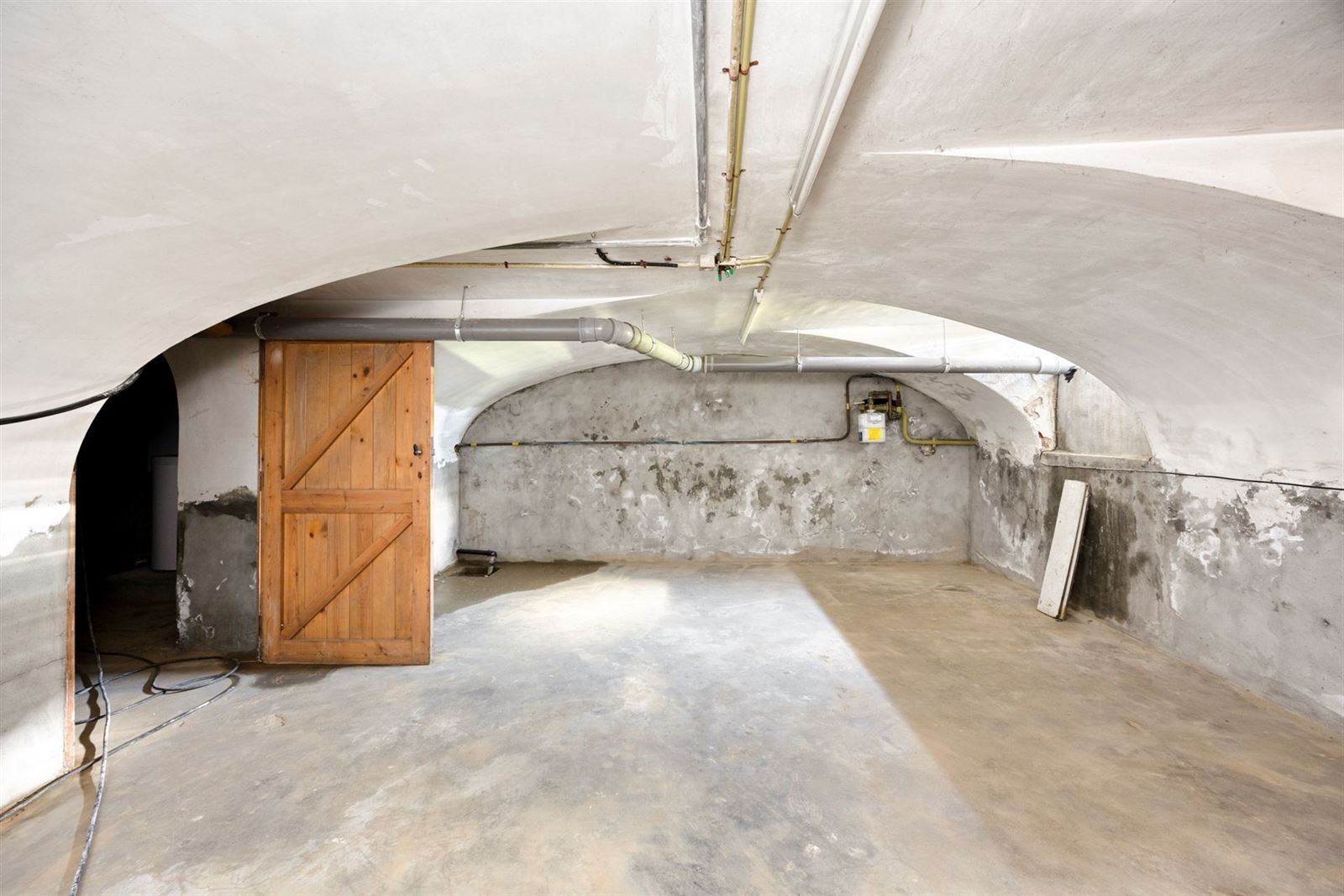 Woning met 3 slaapkamers, tuin en 2 staanplaatsen foto 21