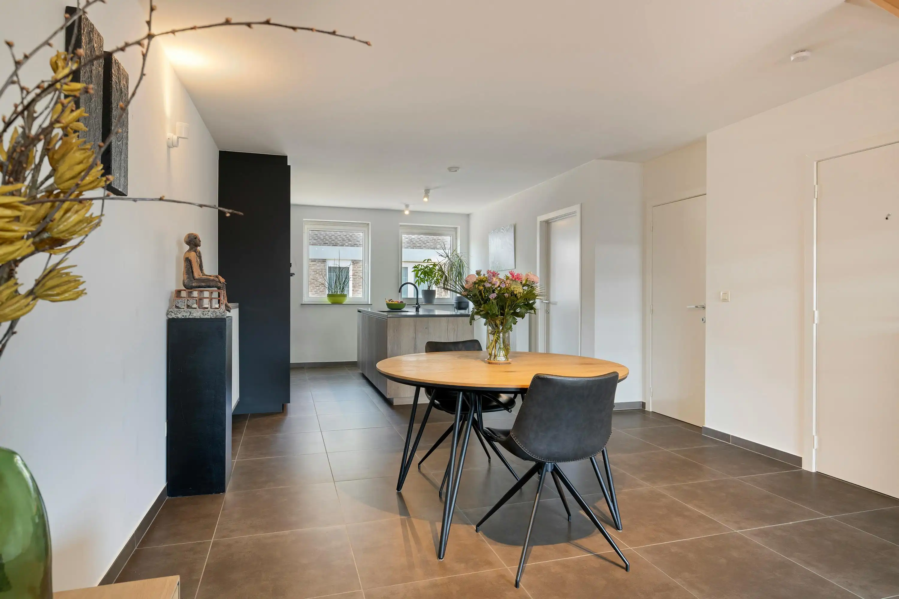 Duplex appartement met 2 slaapkamer te koop in Zandvliet!  foto 7