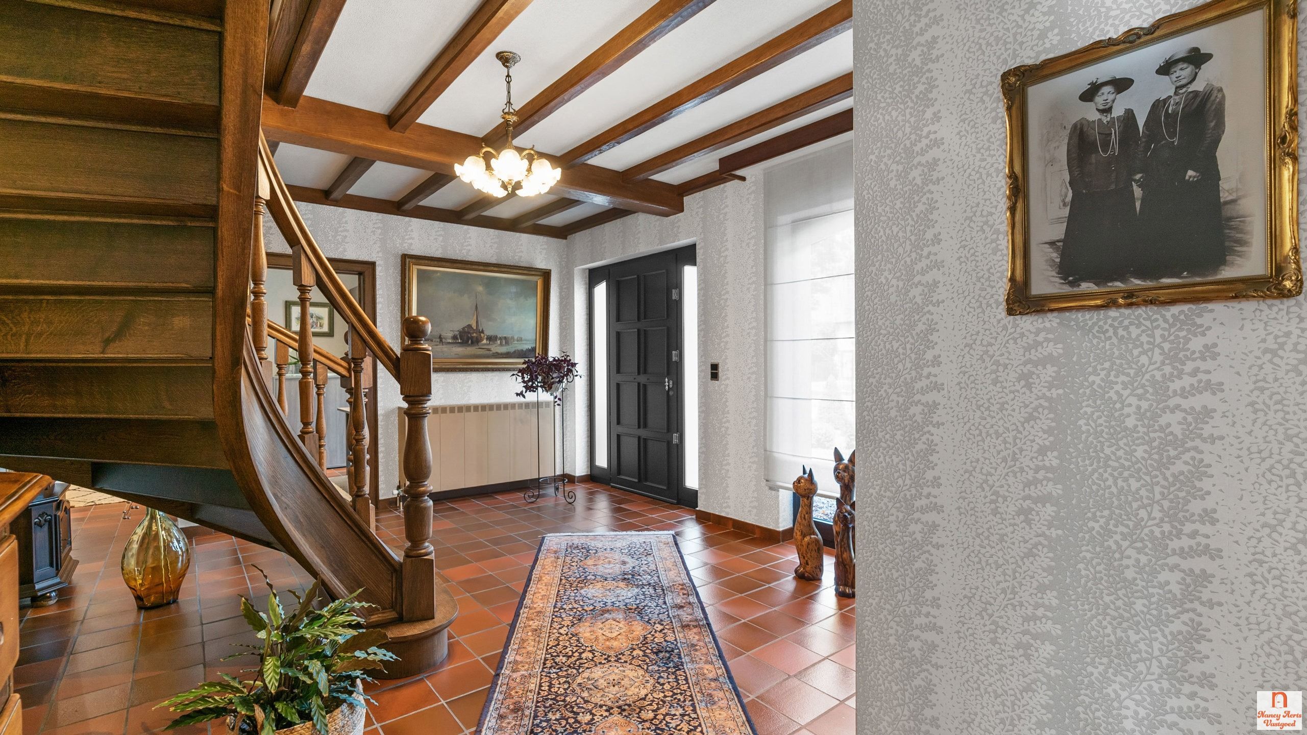 Luxueuze villa met overdekt zwembad, bos en weiland foto 50