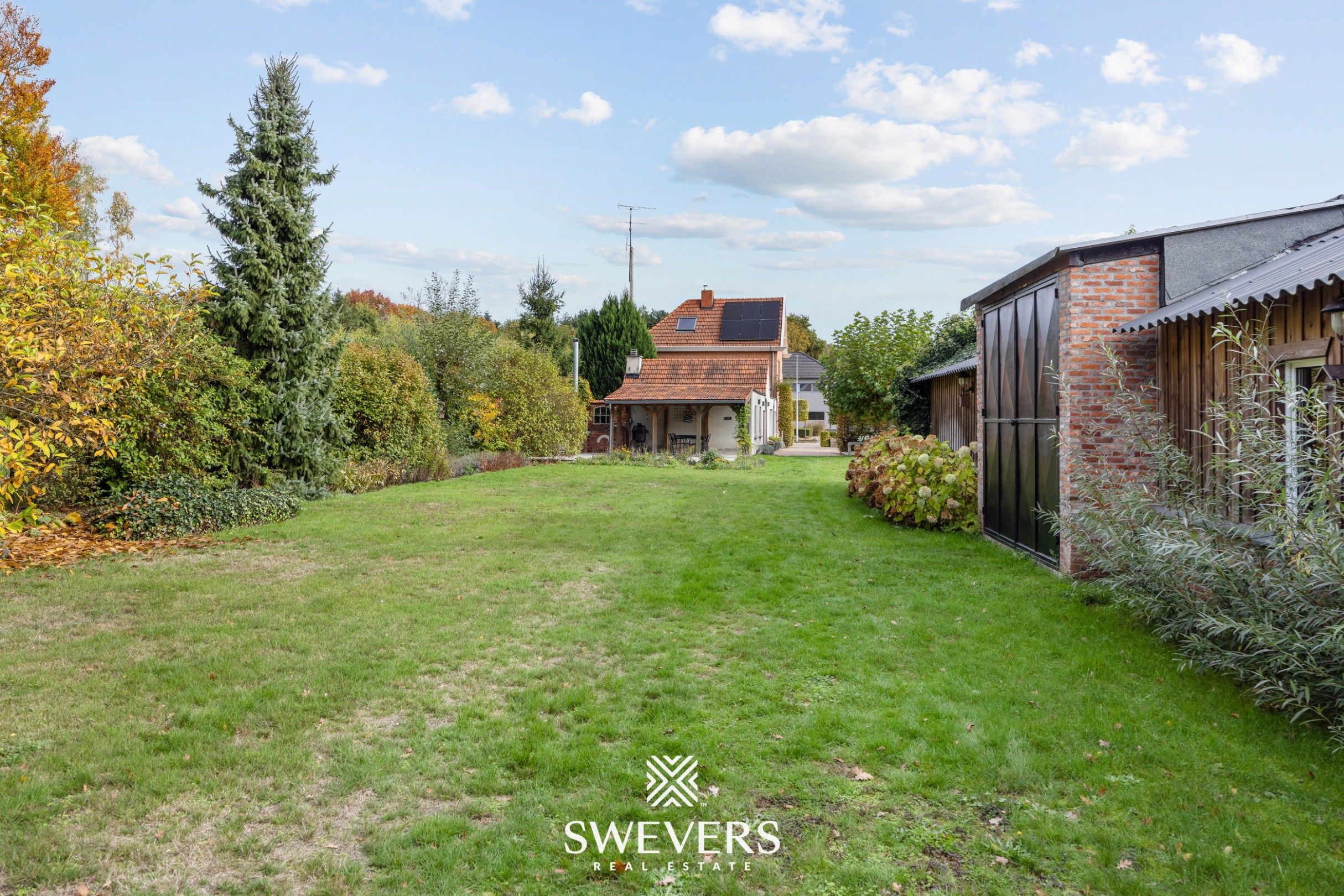 Gerenoveerde woning op 27 are en vergunde stal van 147 m² foto 31