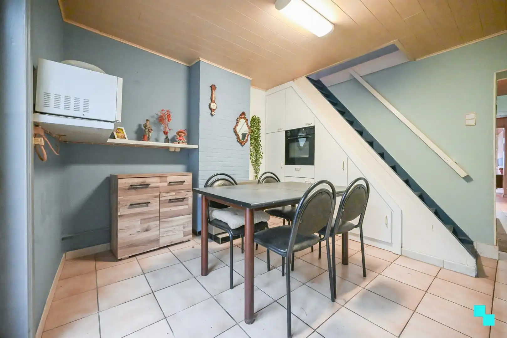 Eengezinswoning met garage nabij centrum van Izegem foto 10