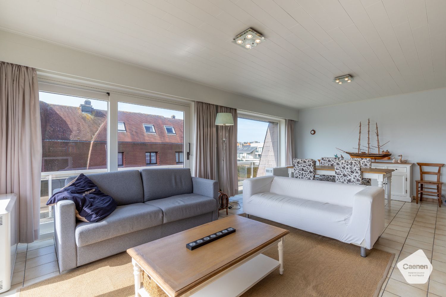 Ruim appartement op Groenendijk met 2 slaapkamers foto 2