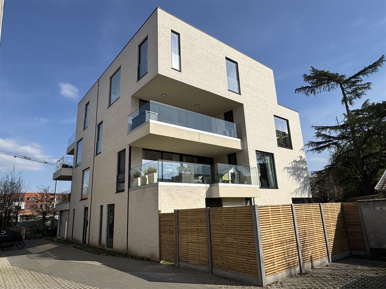 Appartement foto {{pictureIndex}}