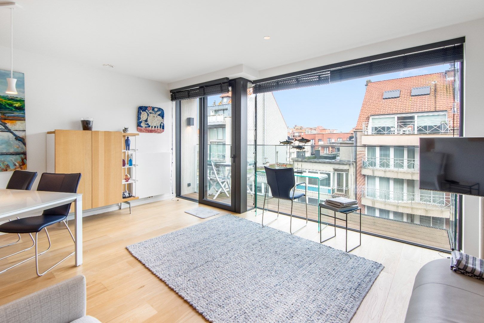 Luxueus afgewerkt nieuwbouwappartement vlakbij de Zeedijk en het Rubensplein. foto 4