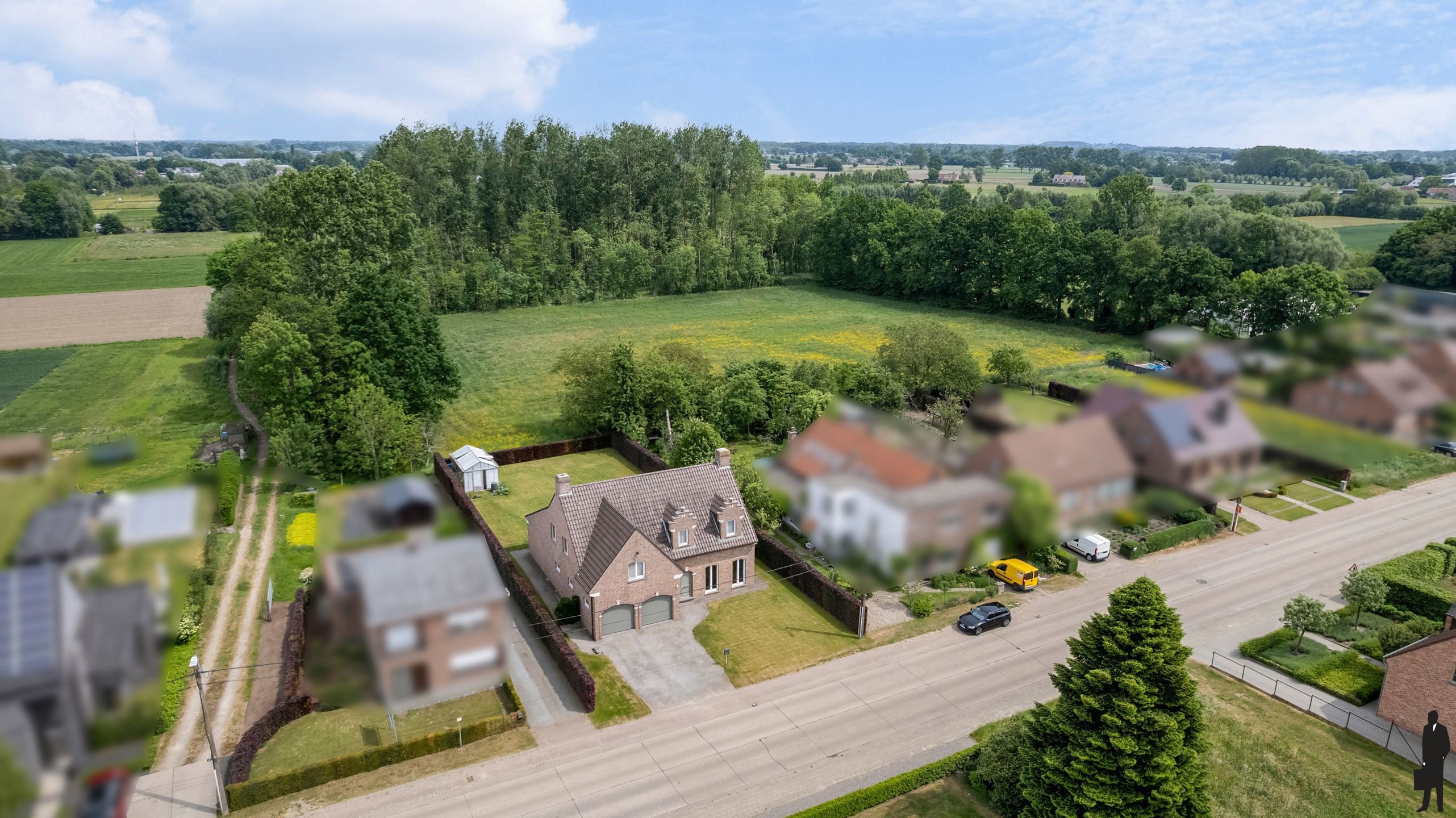 Ruime en instapklare woning (320m²) met 4 slaapkamers en prachtig zicht op weiland op een perceel van 928m² foto 24