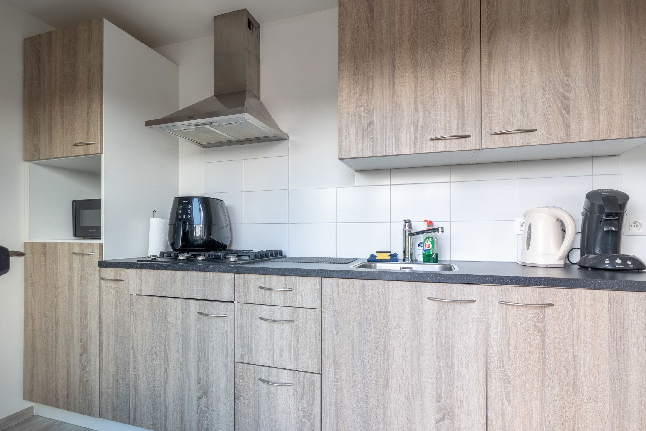 Instapklaar 1slpk appartement met terras nabij centrum. foto 9