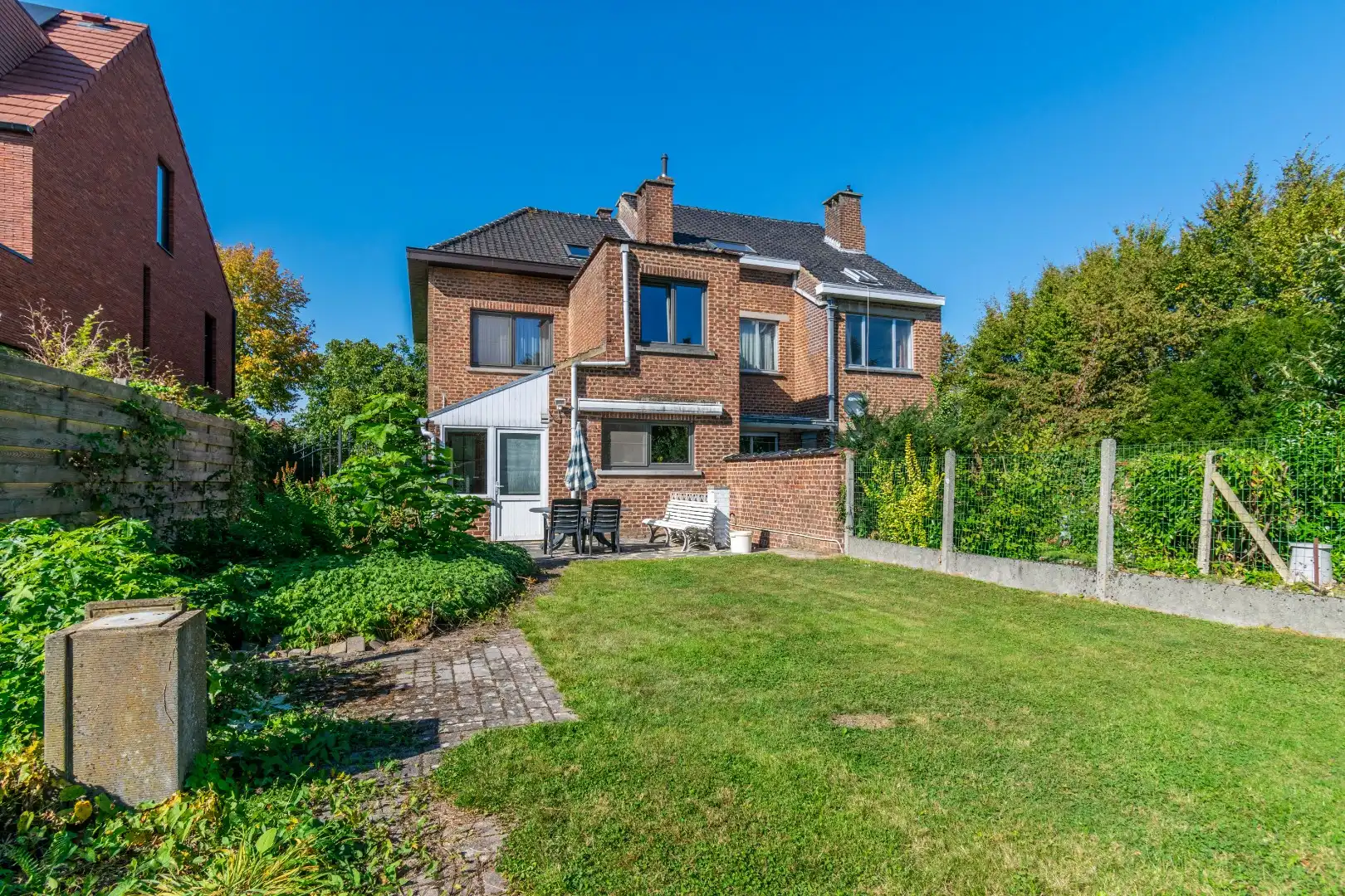 RUIME WONING (EPC: C) MET 3 SLAAPKAMERS, GARAGE & TUIN ! foto 6