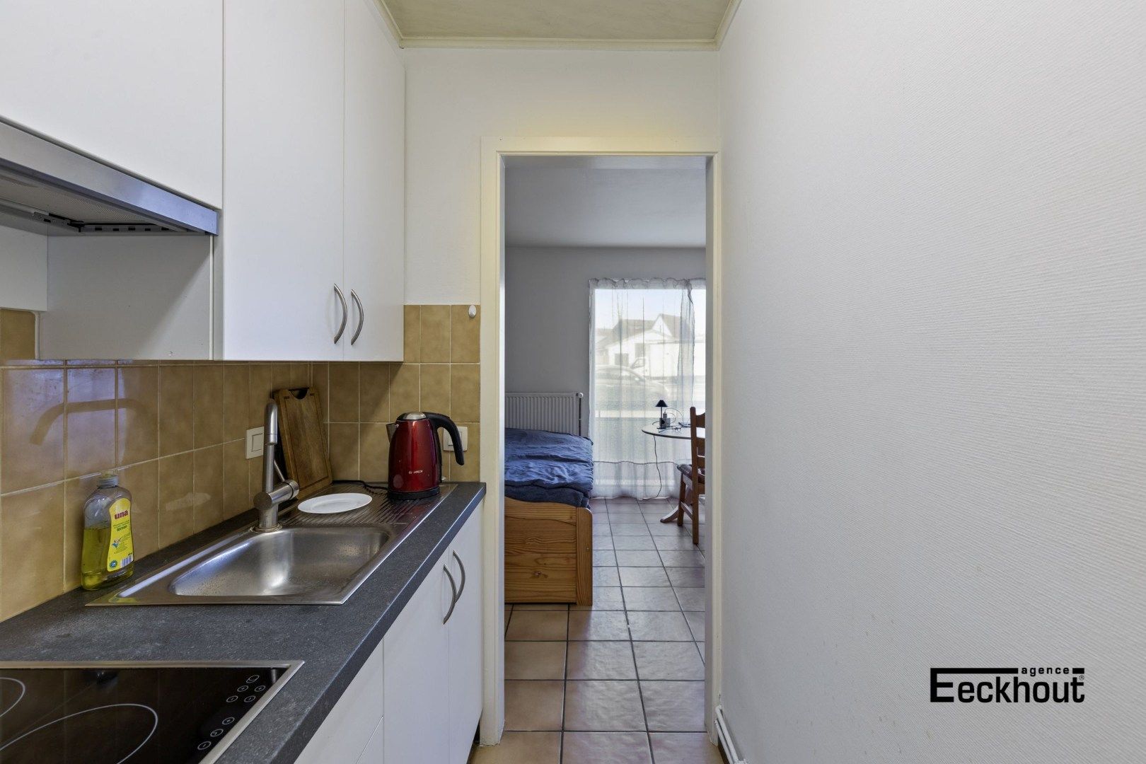 Verzorgde gelijkvloerse studio op wandelafstand van het strand foto 6