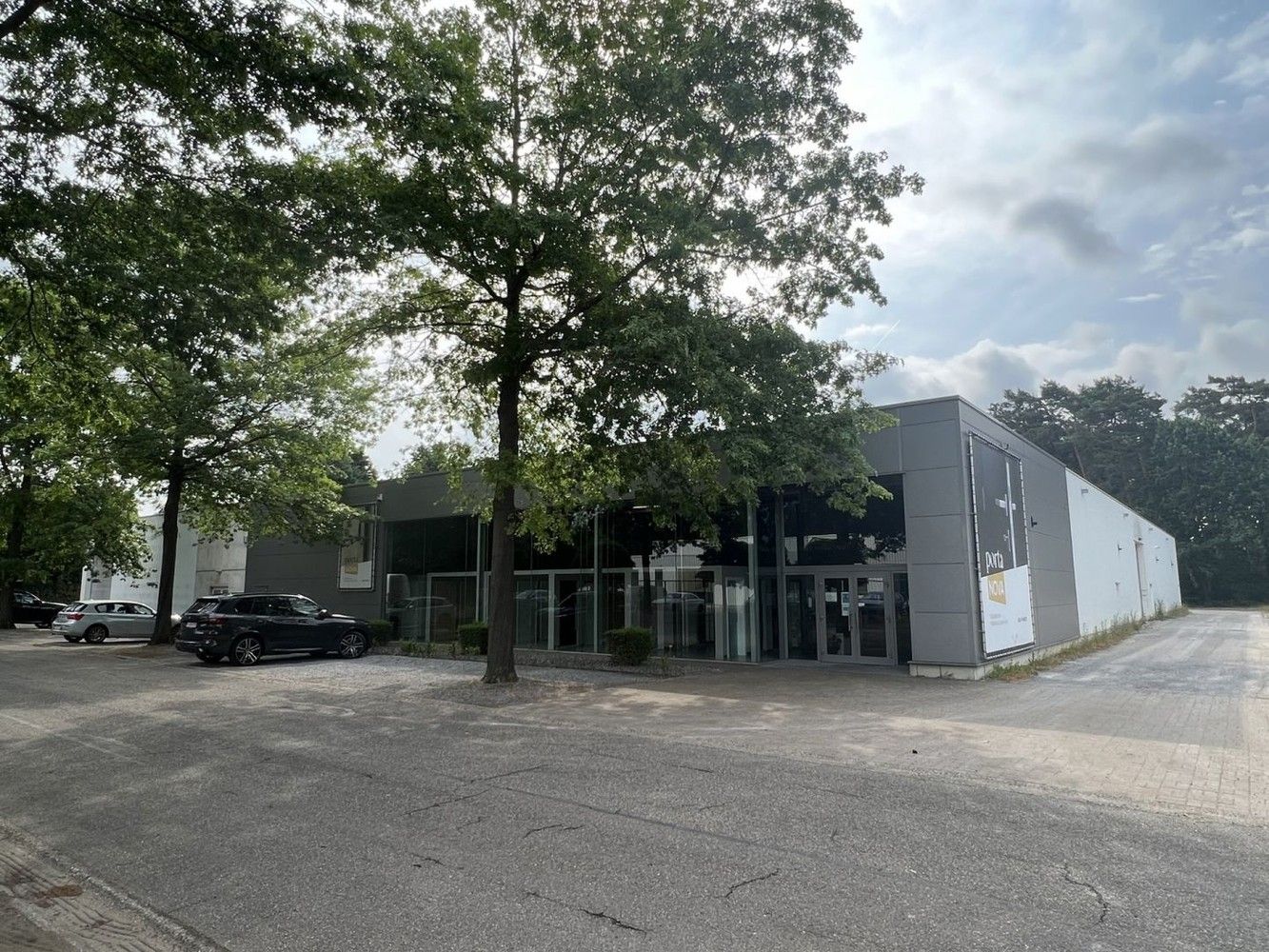 Industrieel-magazijn-logistiek te huur Stadsheide 35 - 3500 Hasselt