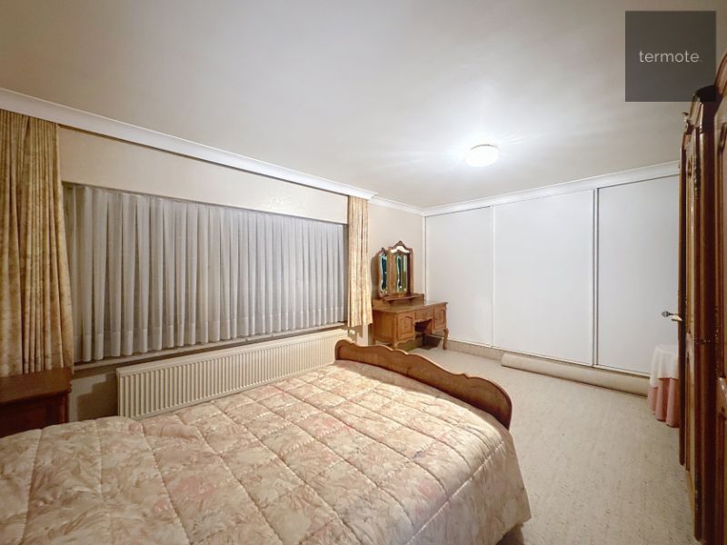 ruime woning foto 17