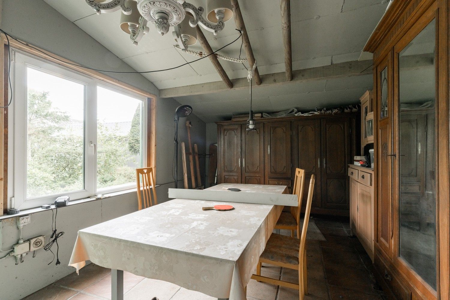 Instapklare gezinswoning met veranda en prachtige tuin foto 29