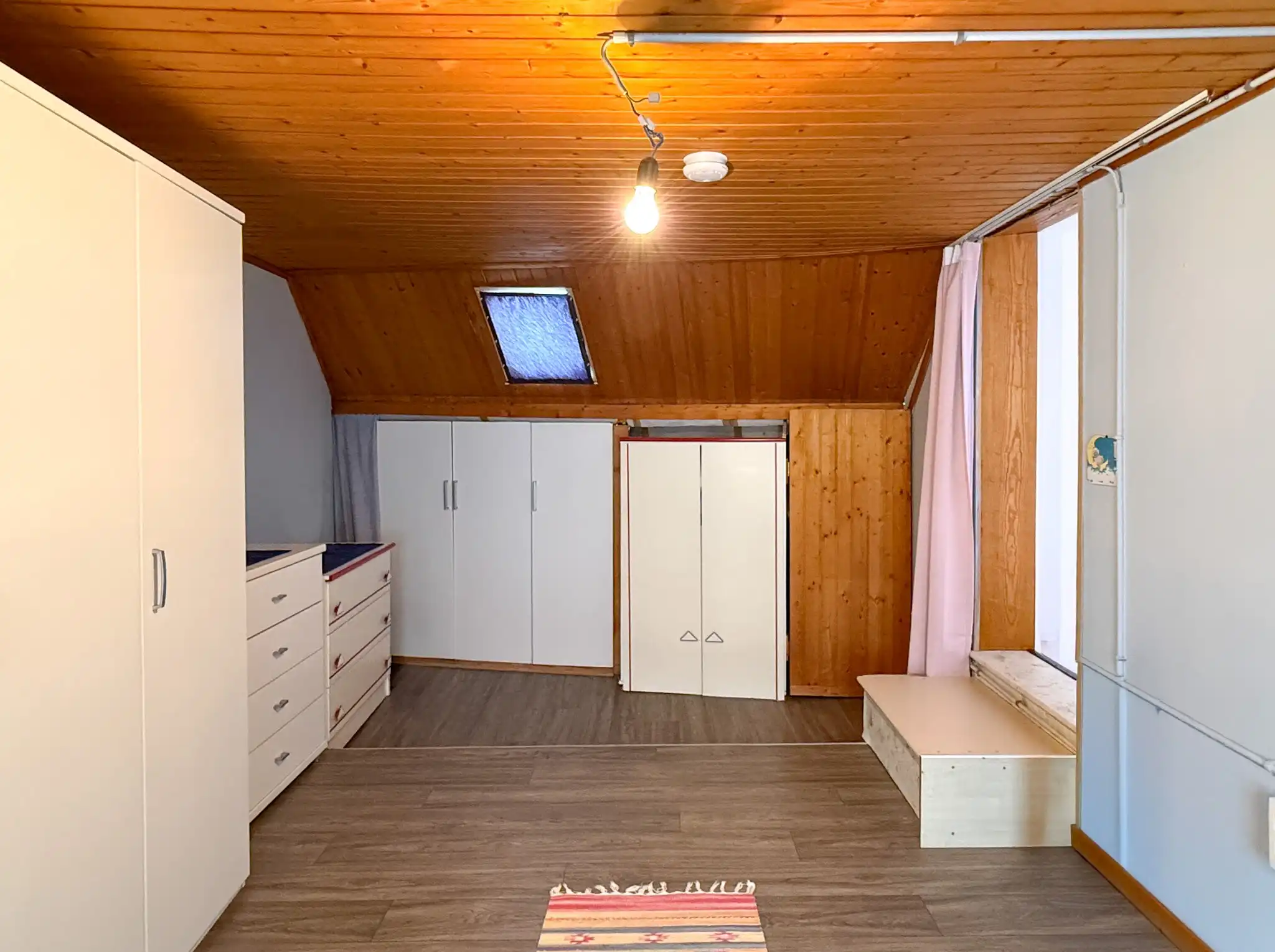 Woning met drie slaapkamers en garage te koop in het hartje van Beveren  foto 12