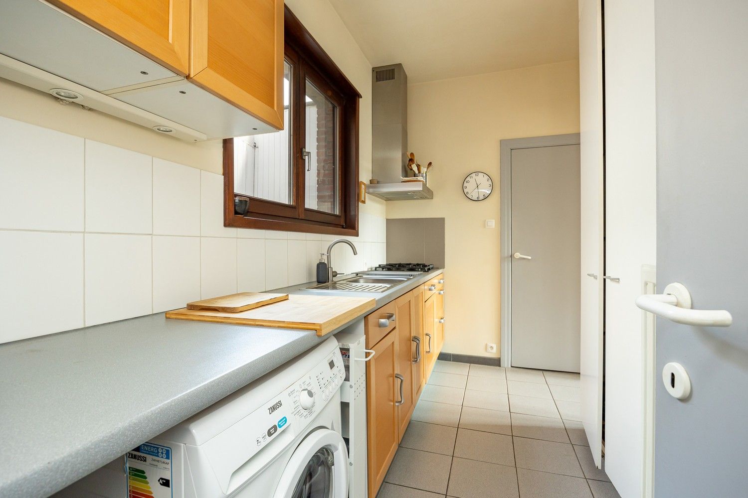 Kleinschalig opbrengsteigendom met 3 ruime appartementen op toplocatie foto 17