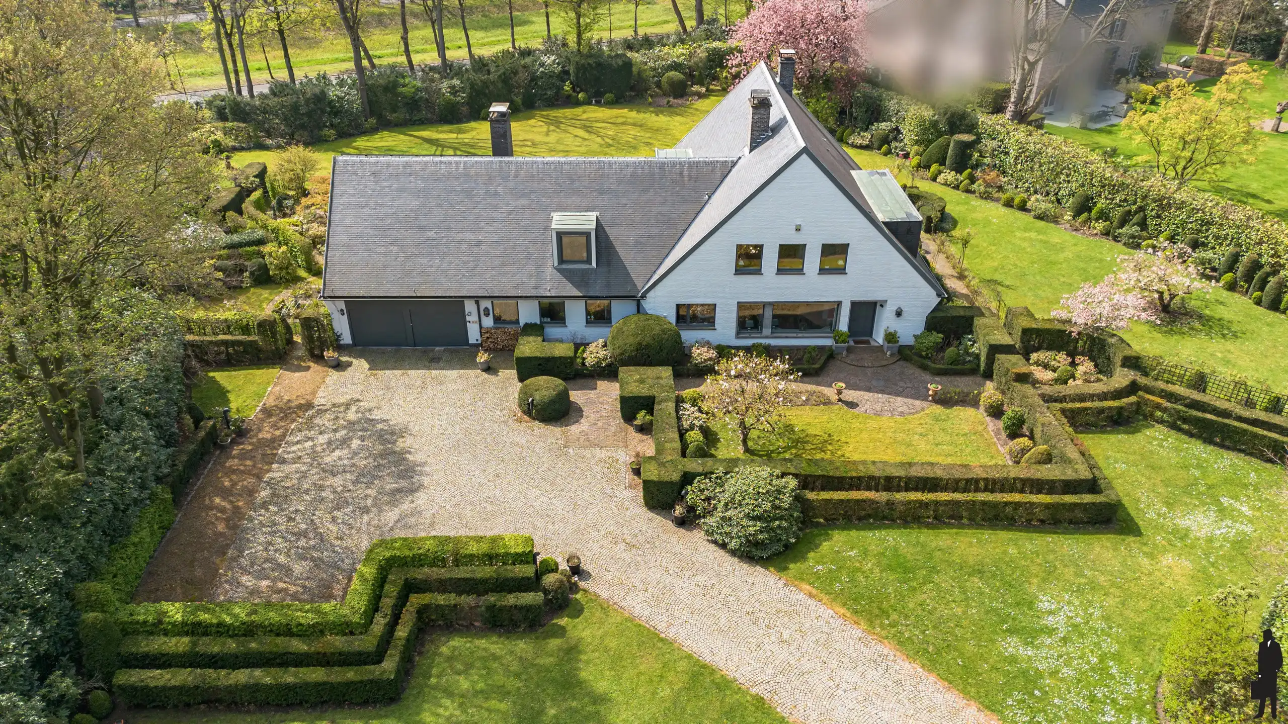 Riante villa op uniek bouwperceel te koop! foto {{pictureIndex}}