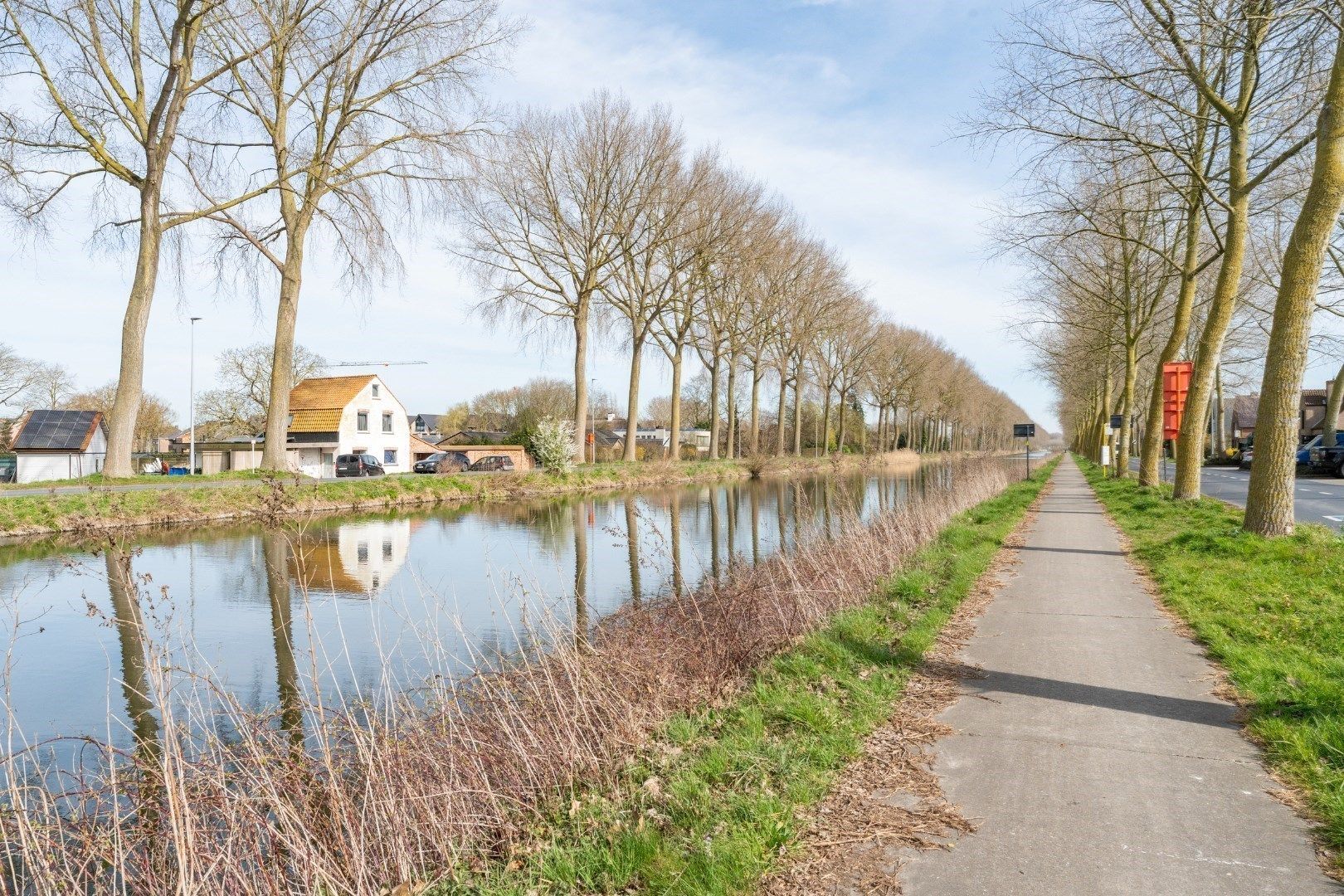 Karaktervolle woning op een idyllische locatie in Brugge-Sint-Kruis! foto 2