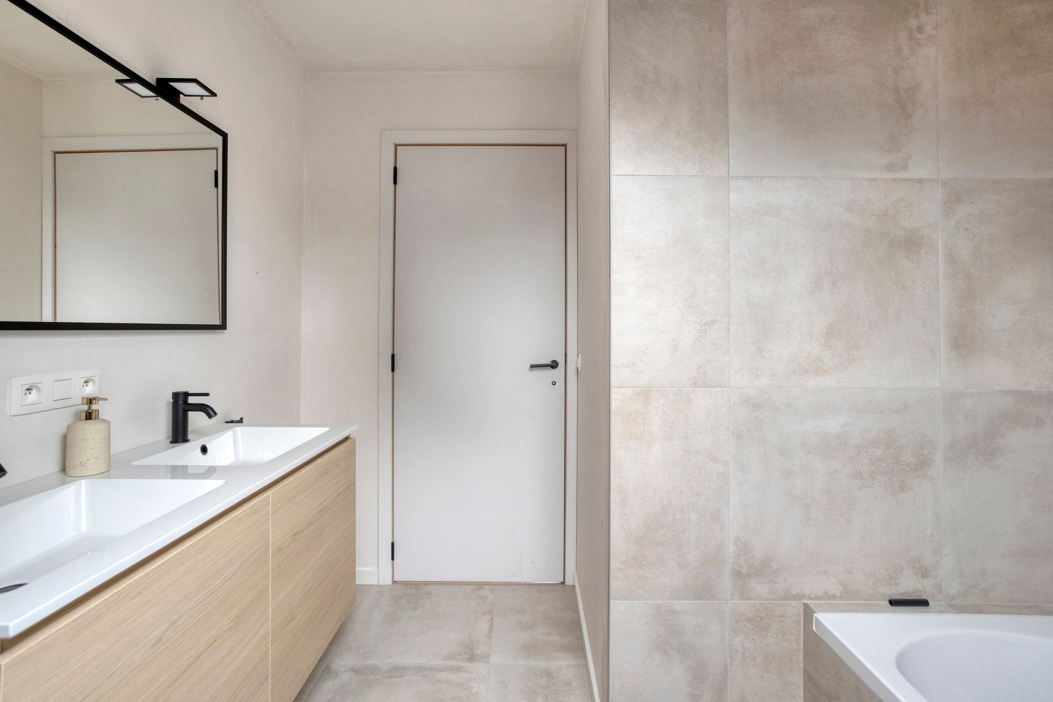 Laatste woning beschikbaar! Nieuwbouwwoning gelegen in het centrum van Minderhout! foto 40