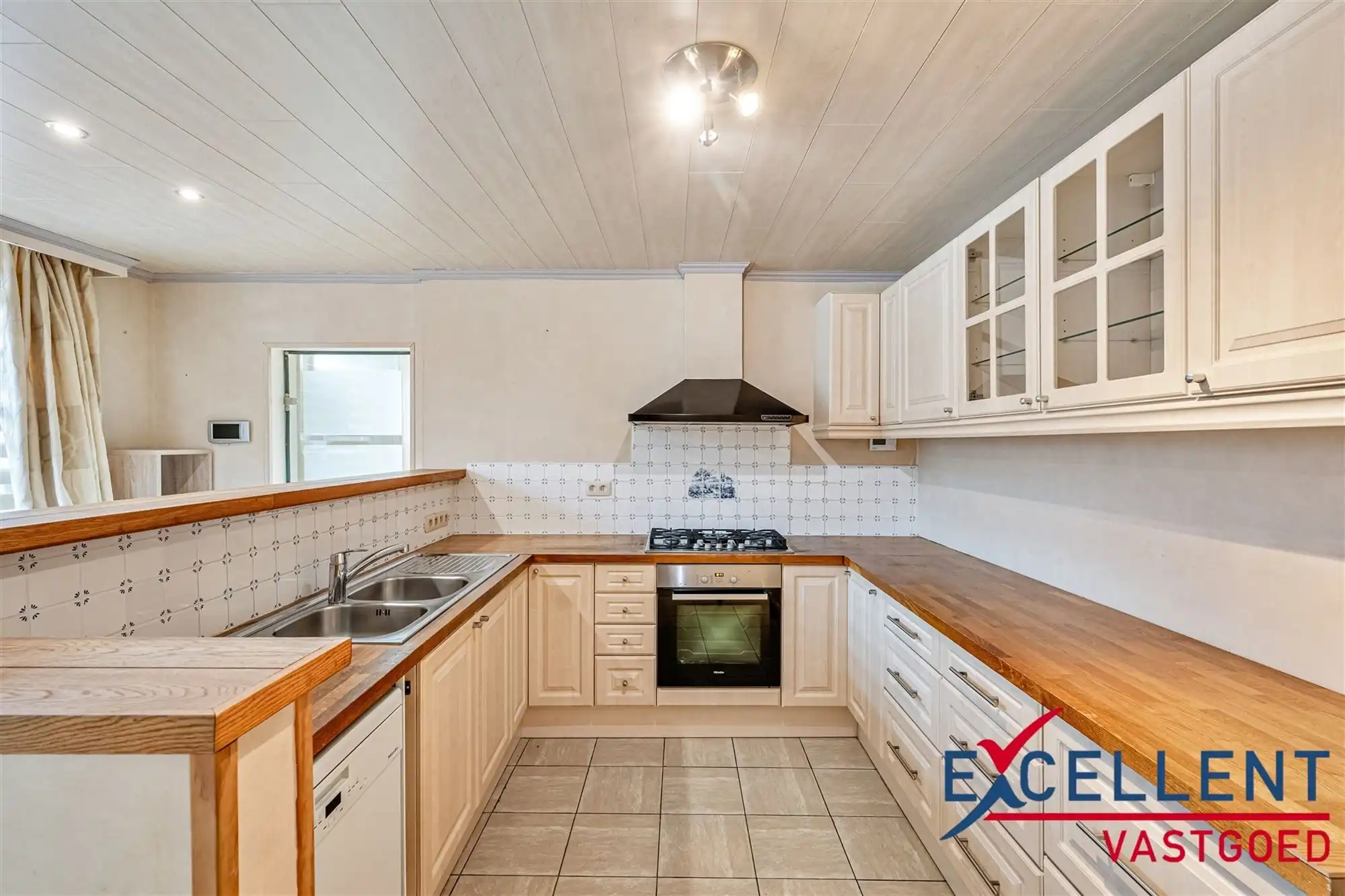 Instapklare halfopen bebouwing met stadstuin in Ronse! foto 5