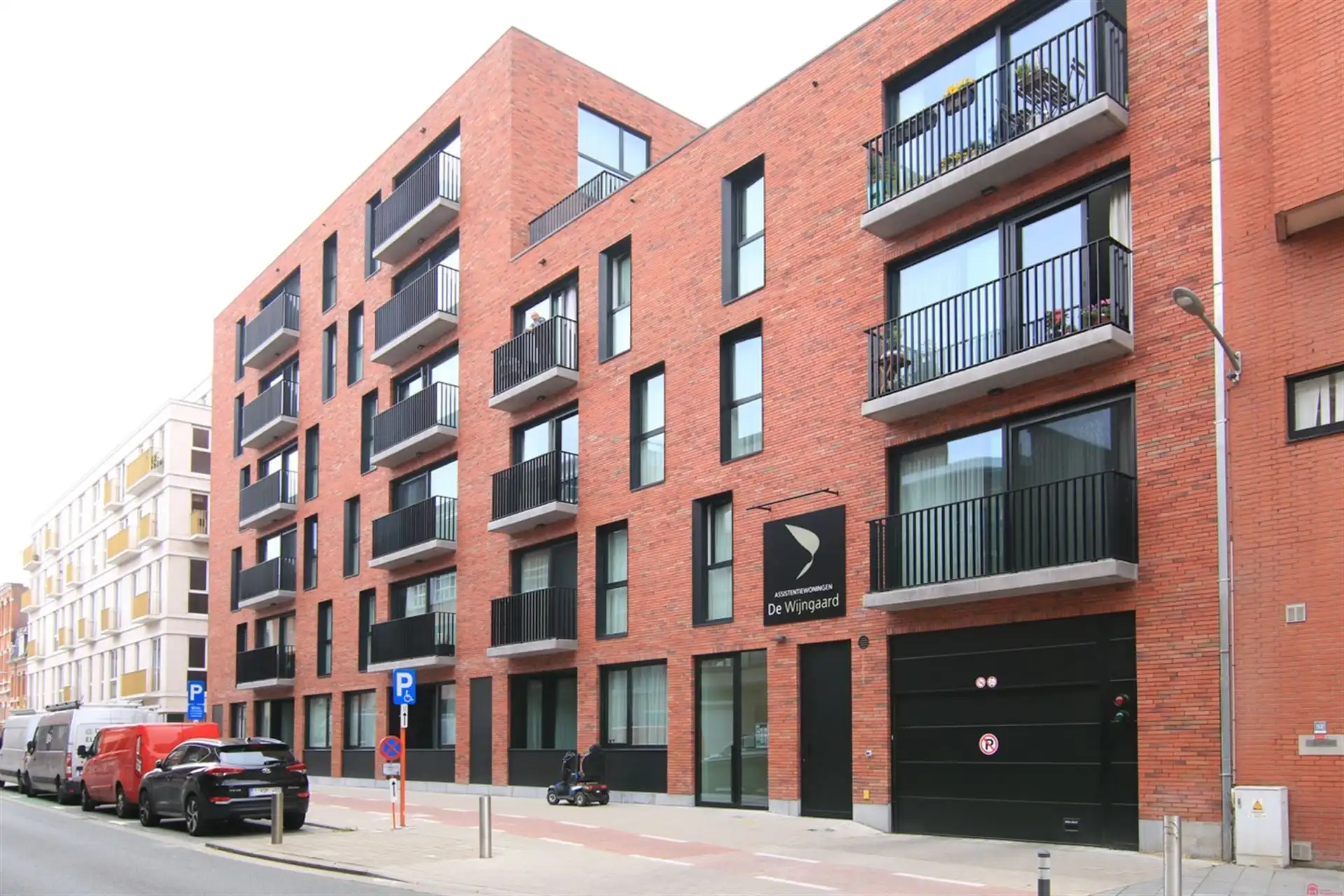 appartement foto {{pictureIndex}}