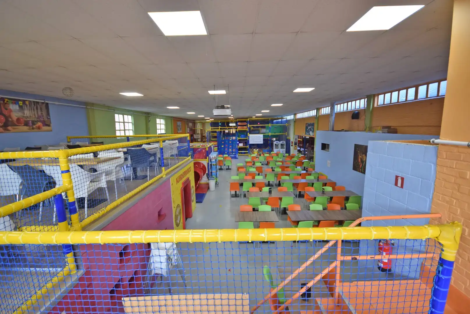 HANDELSRUIMTE/LOODS  EN BOUWGROND IN MAMMOET CENTRUM TE ROESELARE  foto 7