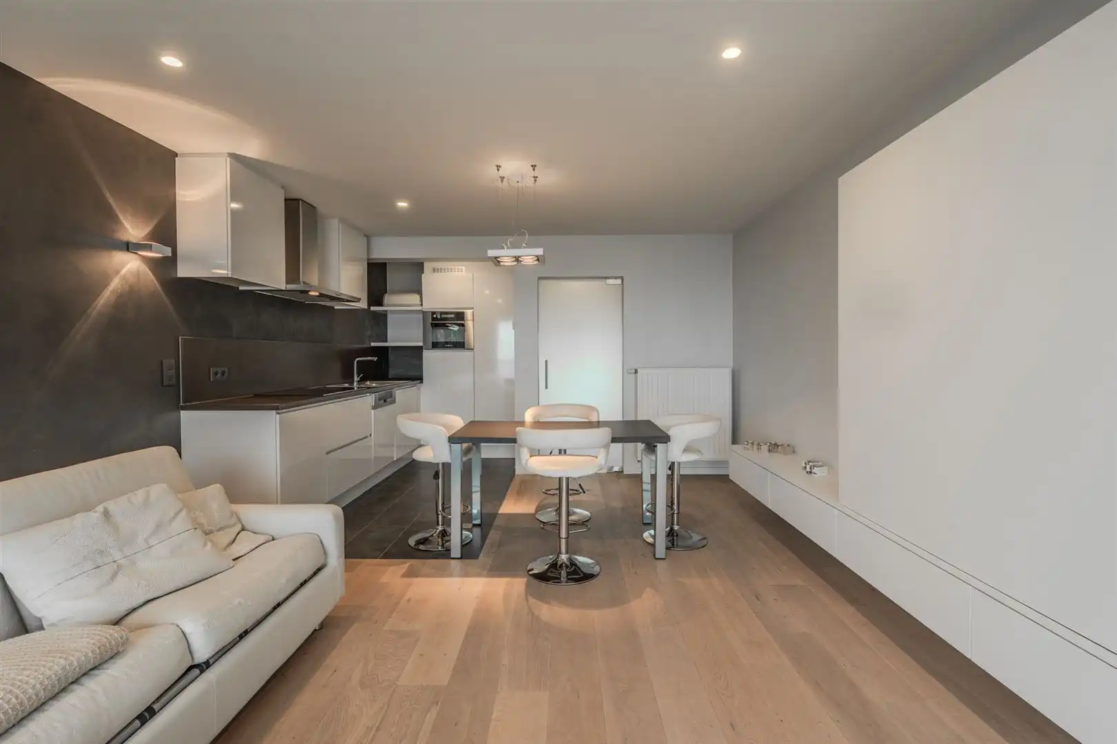 Modern Appartement met Zeezicht in Middelkerke foto 5