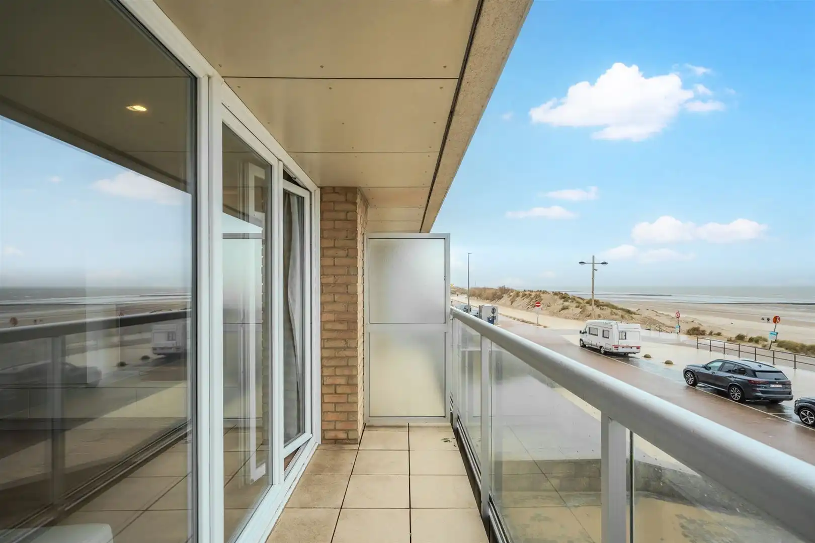 Modern Appartement met Zeezicht in Middelkerke foto 5