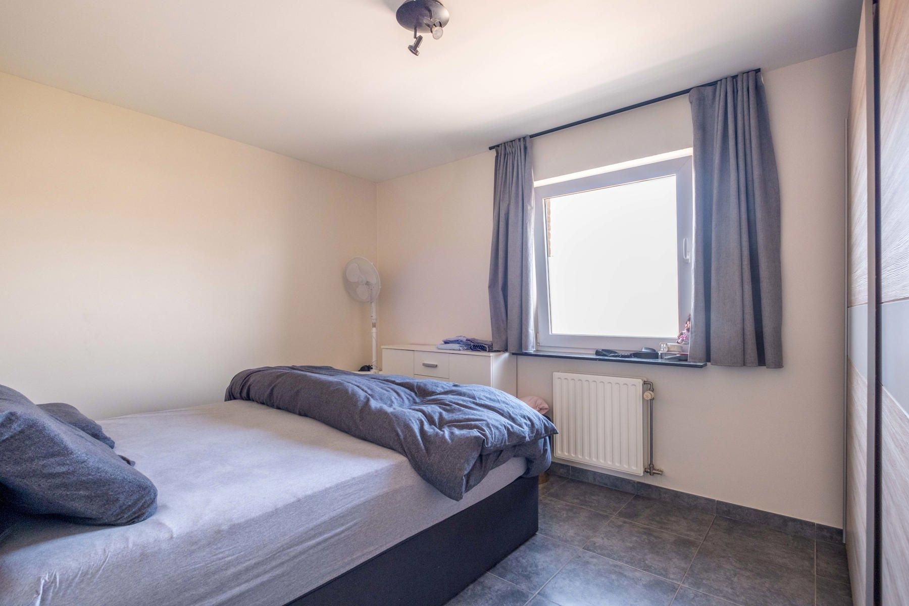 Lichtrijk doorloopappartement te Sint-Andries foto 13