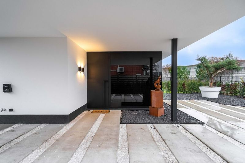 Exclusieve villa met zwembad foto 2