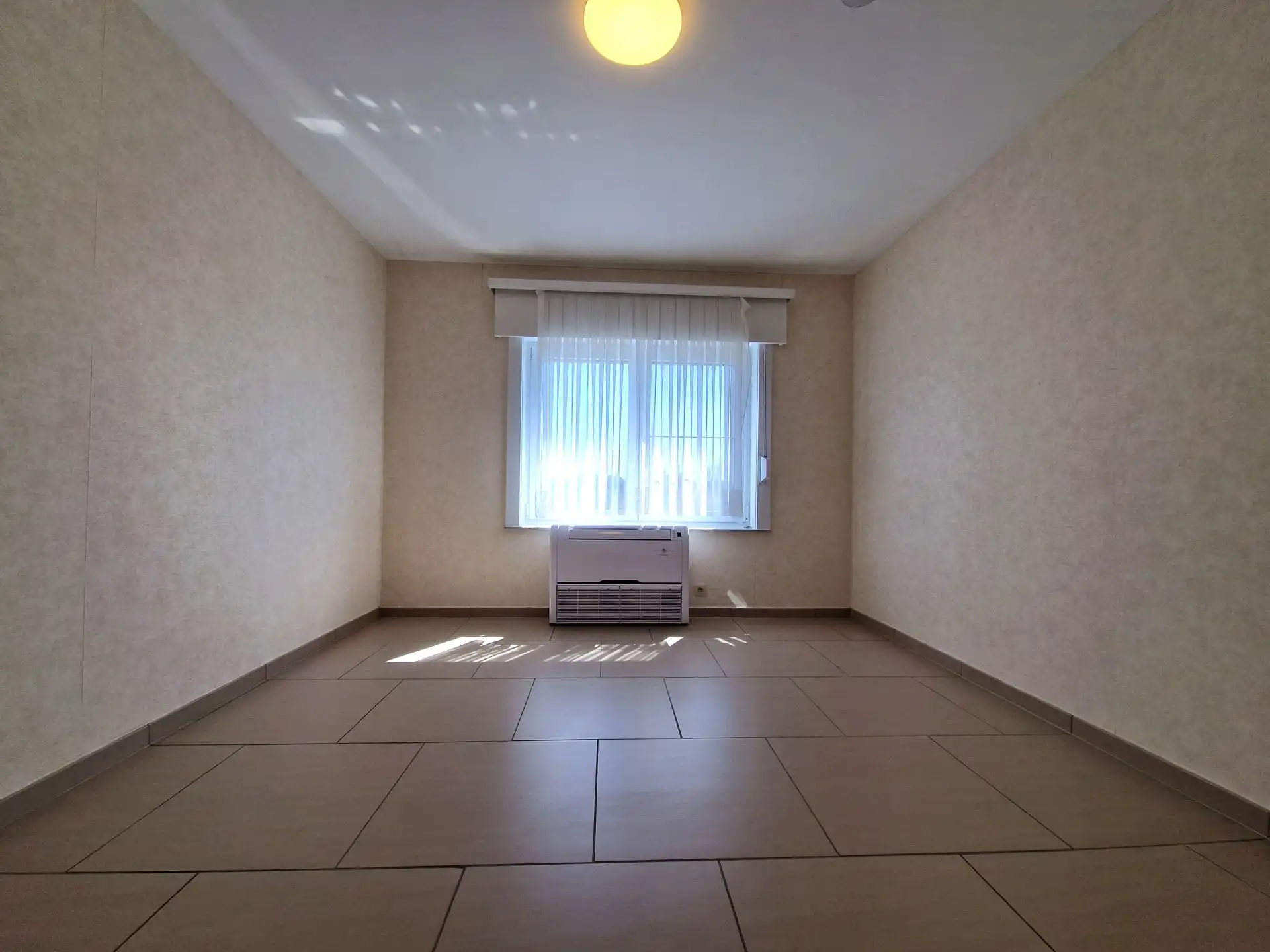 Appartement met 3 slpkmrs, tuin en garage nabij het station foto 5