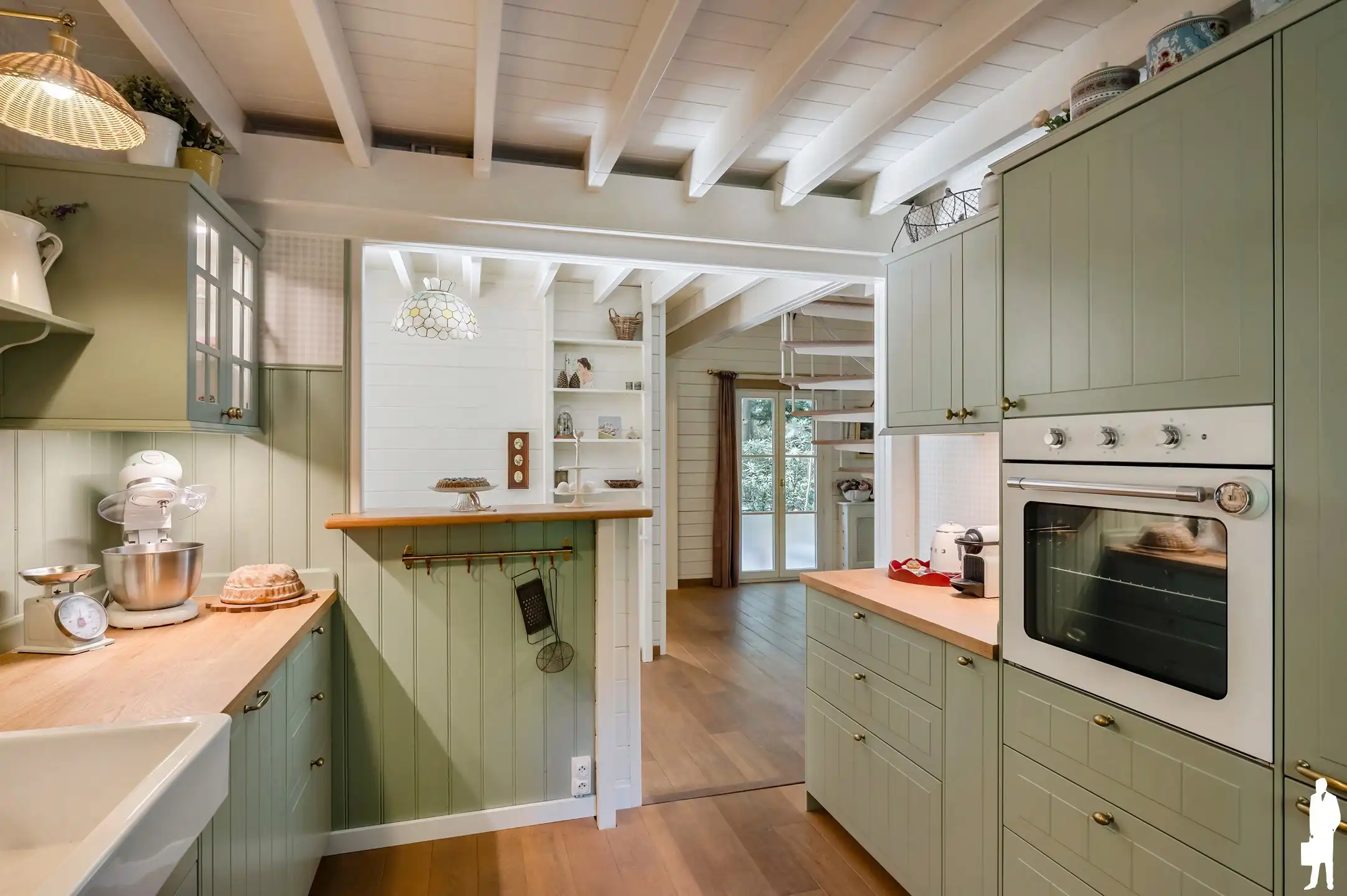 Charmante woning met volledige onderkeldering en achterliggend bos van ca. 31.493 m² foto 17