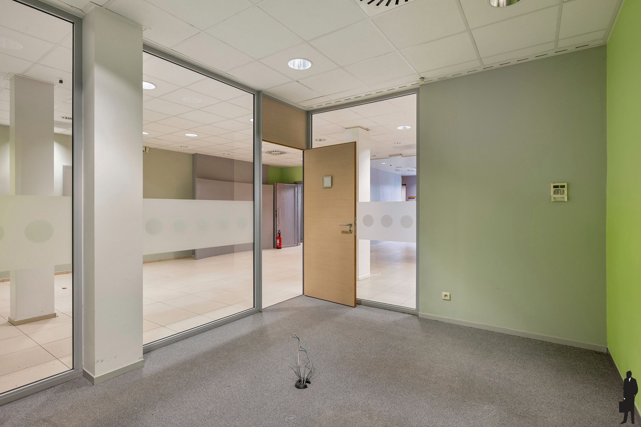  Commercieel Gelijkvloers in het Hart van Westmalle  foto 17