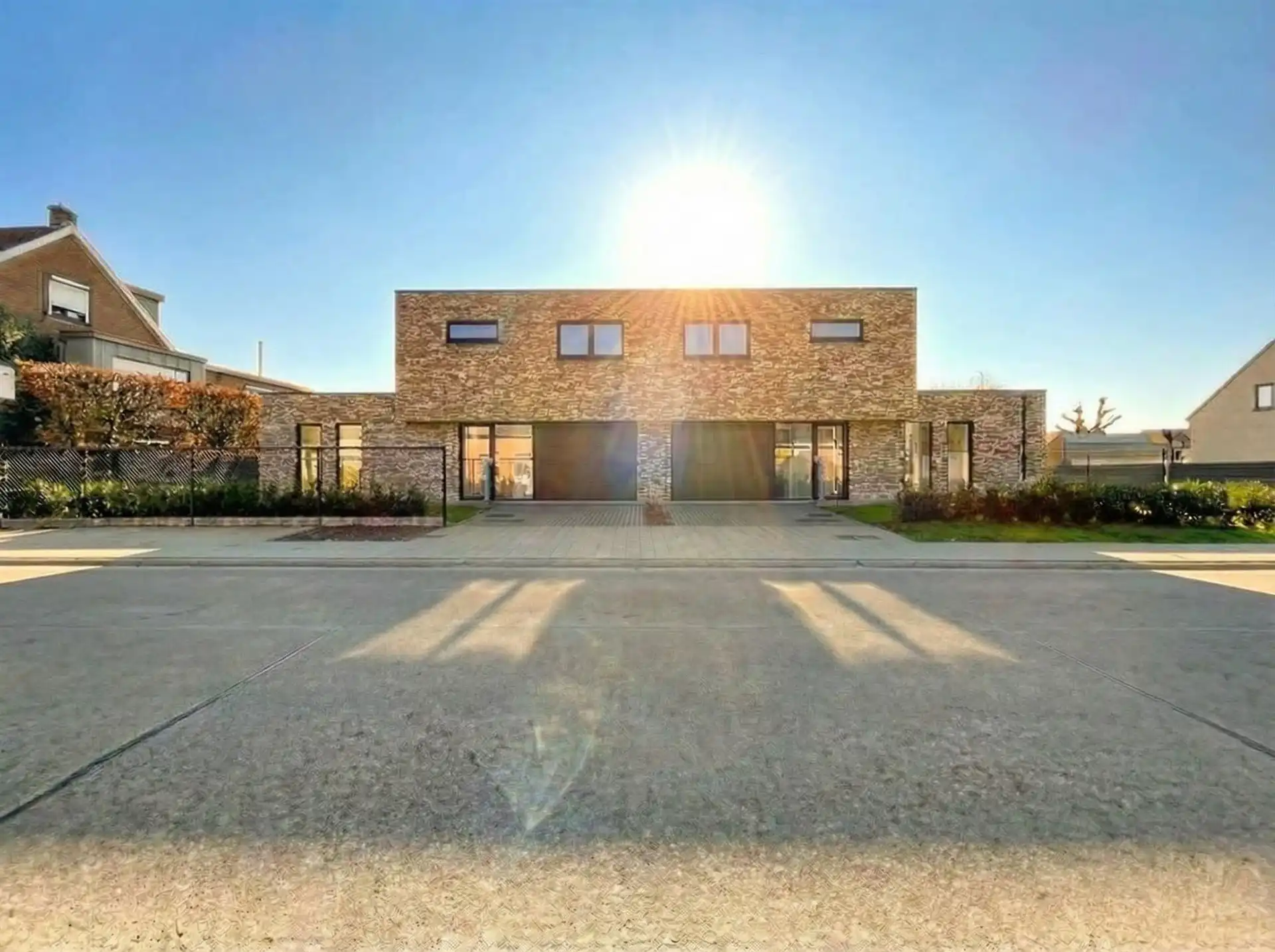 Half open BEN woning met 3 slaapkamer en zuid tuin op ruim perceel 320m² (LOT2) foto 3